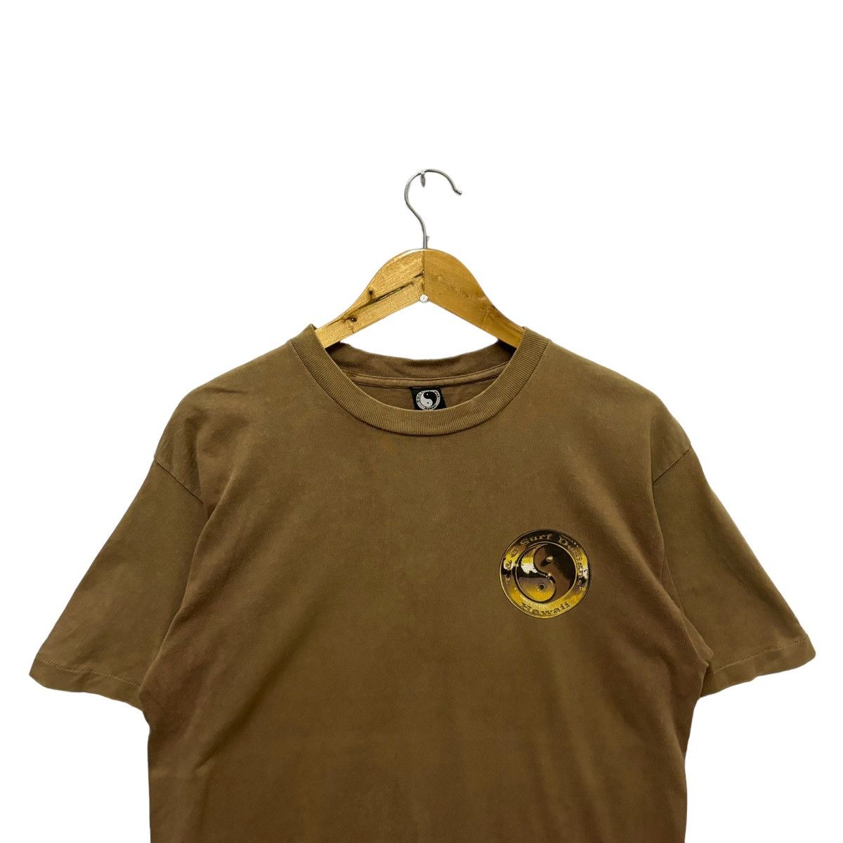 Vintage Vintage T&c Surf Design Big Logo Tshirt Size US L / EU 52-54 / 3 - 7 Thumbnail