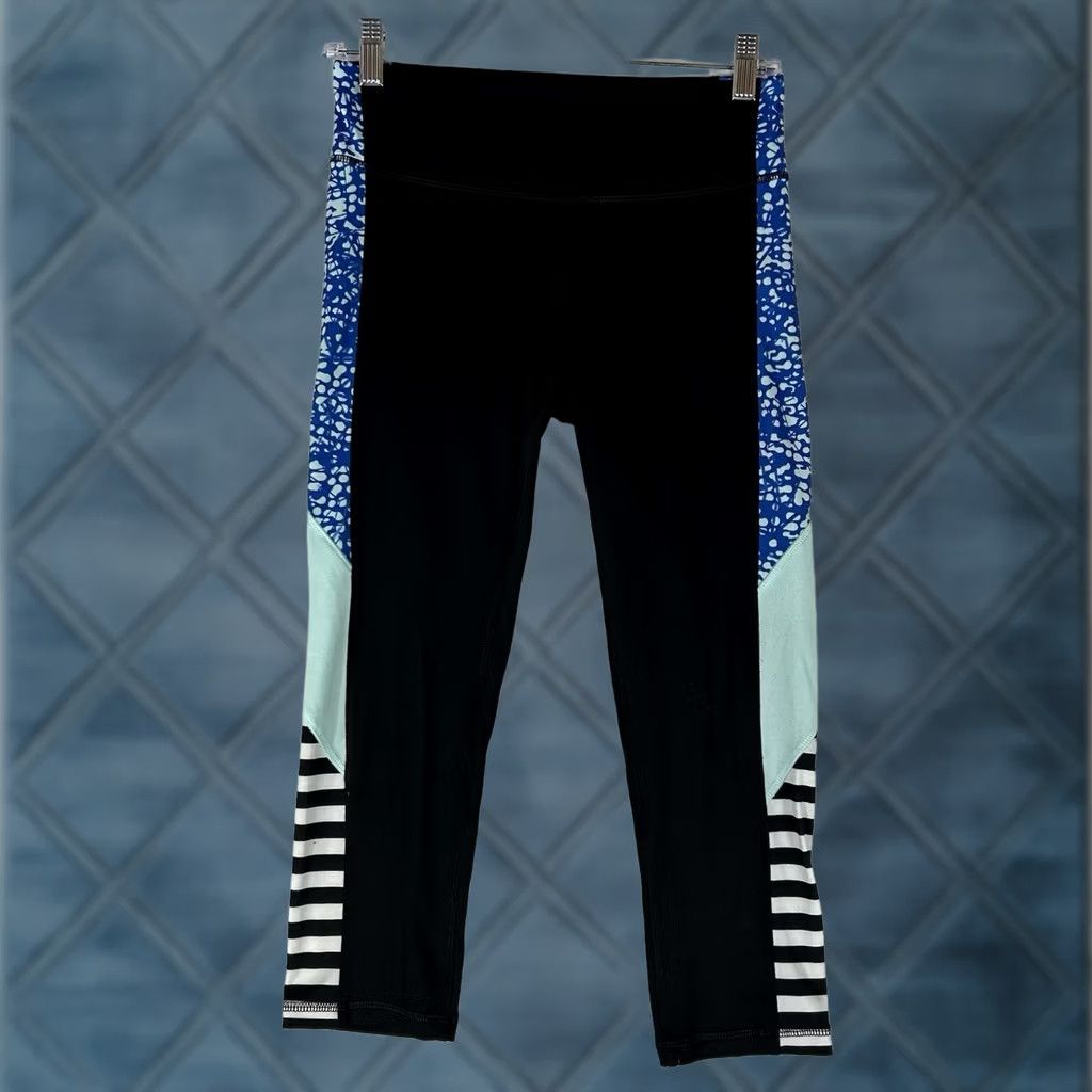 Champion Champion Capri Leggings Womens Small Black Blue Stretch Gym Activewear Sweatpants Running Yoga Tights Skinny Inseam 21 in Size 28" / US 6 / IT 42 - 1 Thumbnail