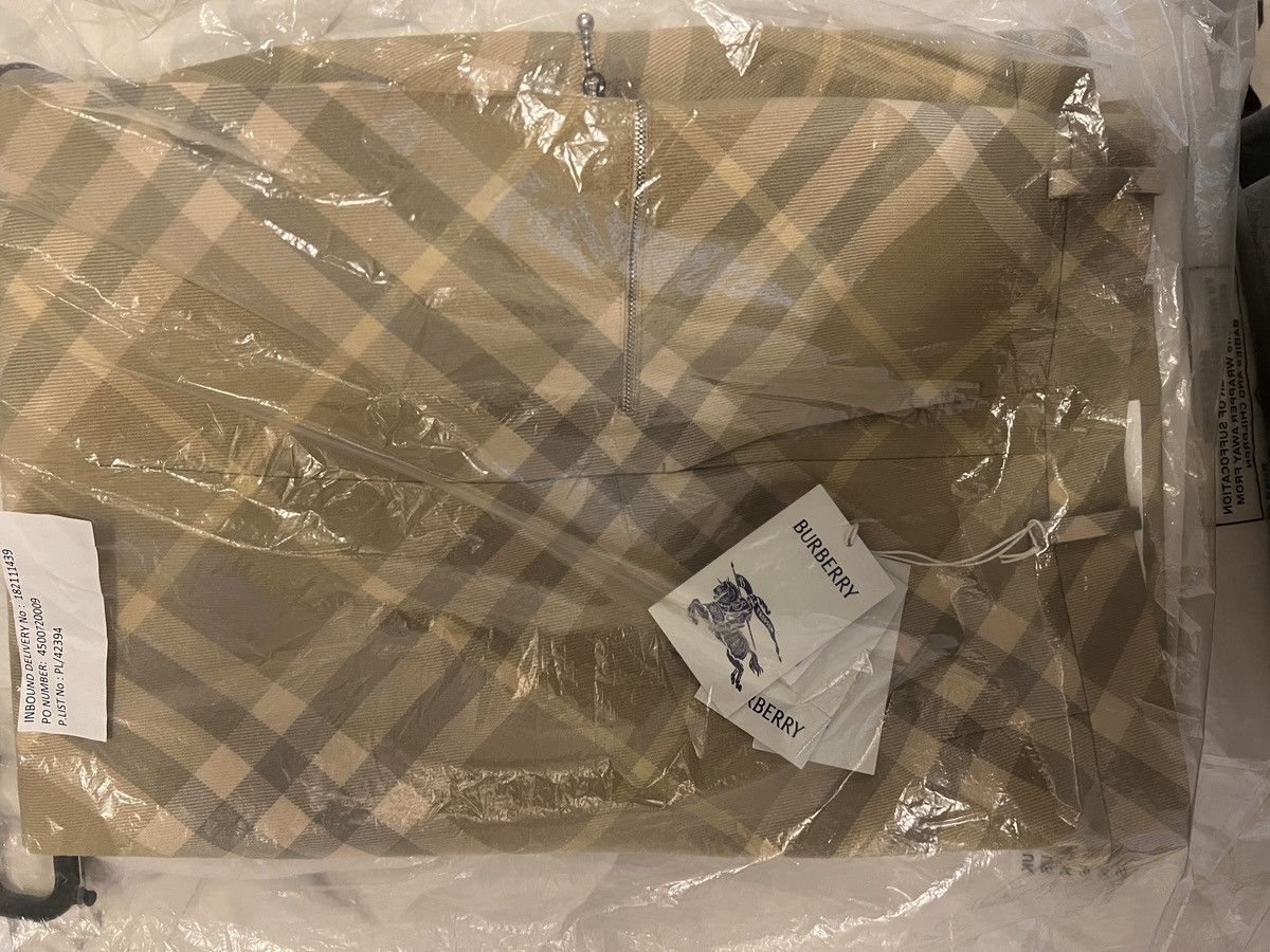 Burberry Burberry Beige Check Trousers Size 34R - 3 Thumbnail