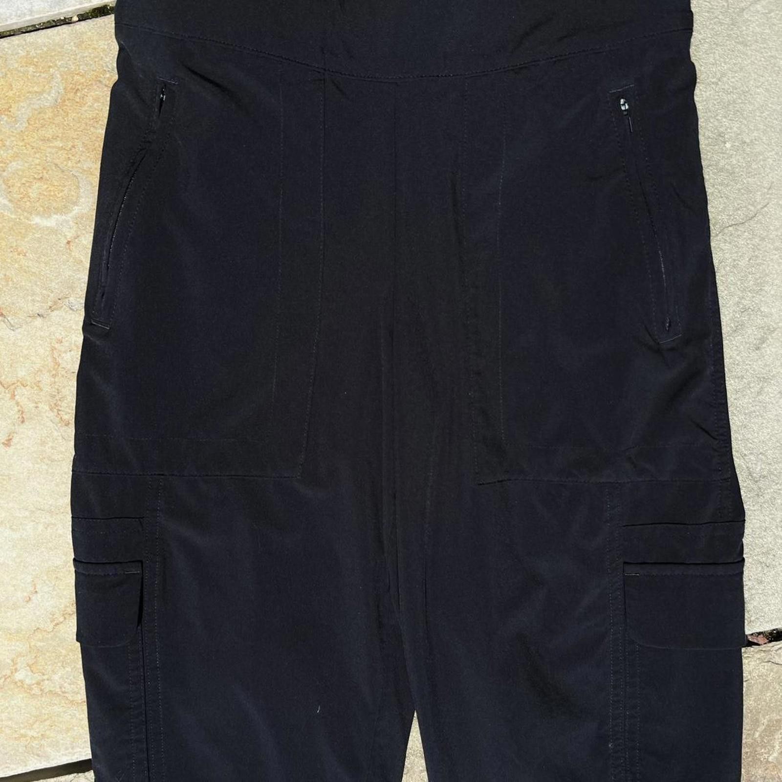 Athleta Black Athleta Gorpcore Cargo Pants Size 25" / US 0 / IT 36 - 2 Thumbnail