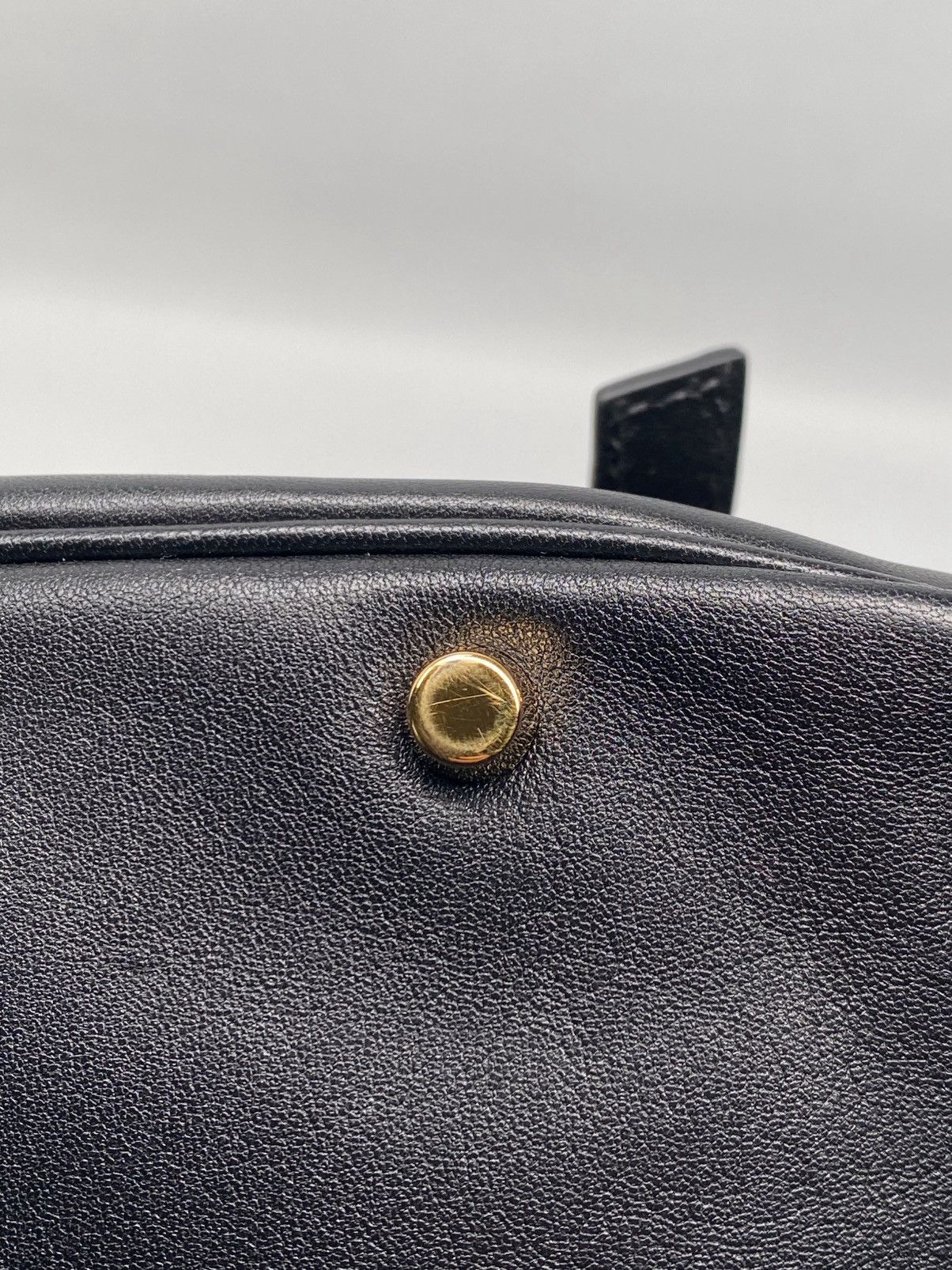 Versace Versace Versace Tag Zip Leather Shoulder Bag Size ONE SIZE - 10 Thumbnail
