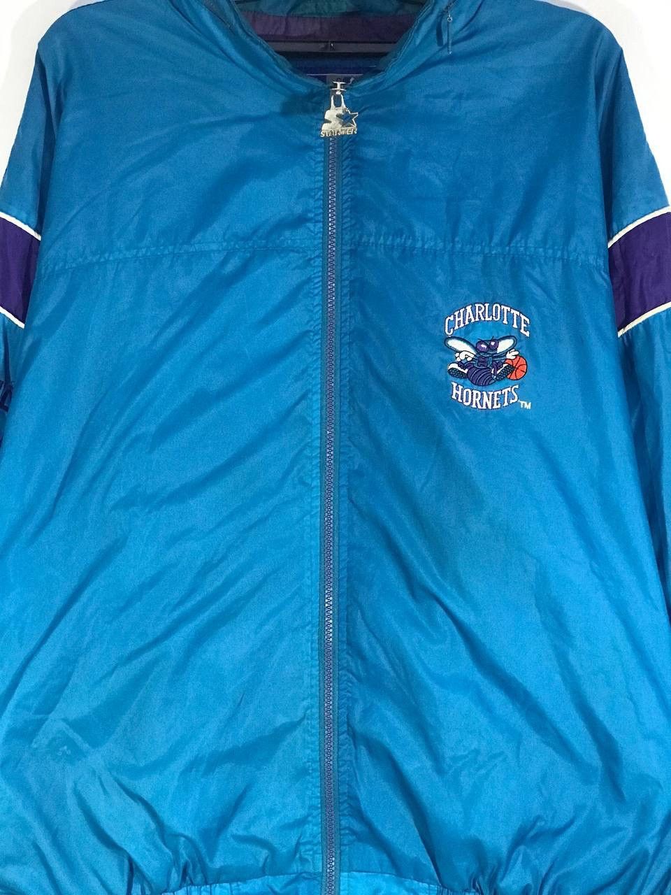NBA Vintage charlotte hornets nba team starter jacket Size US XL / EU 56 / 4 - 4 Thumbnail
