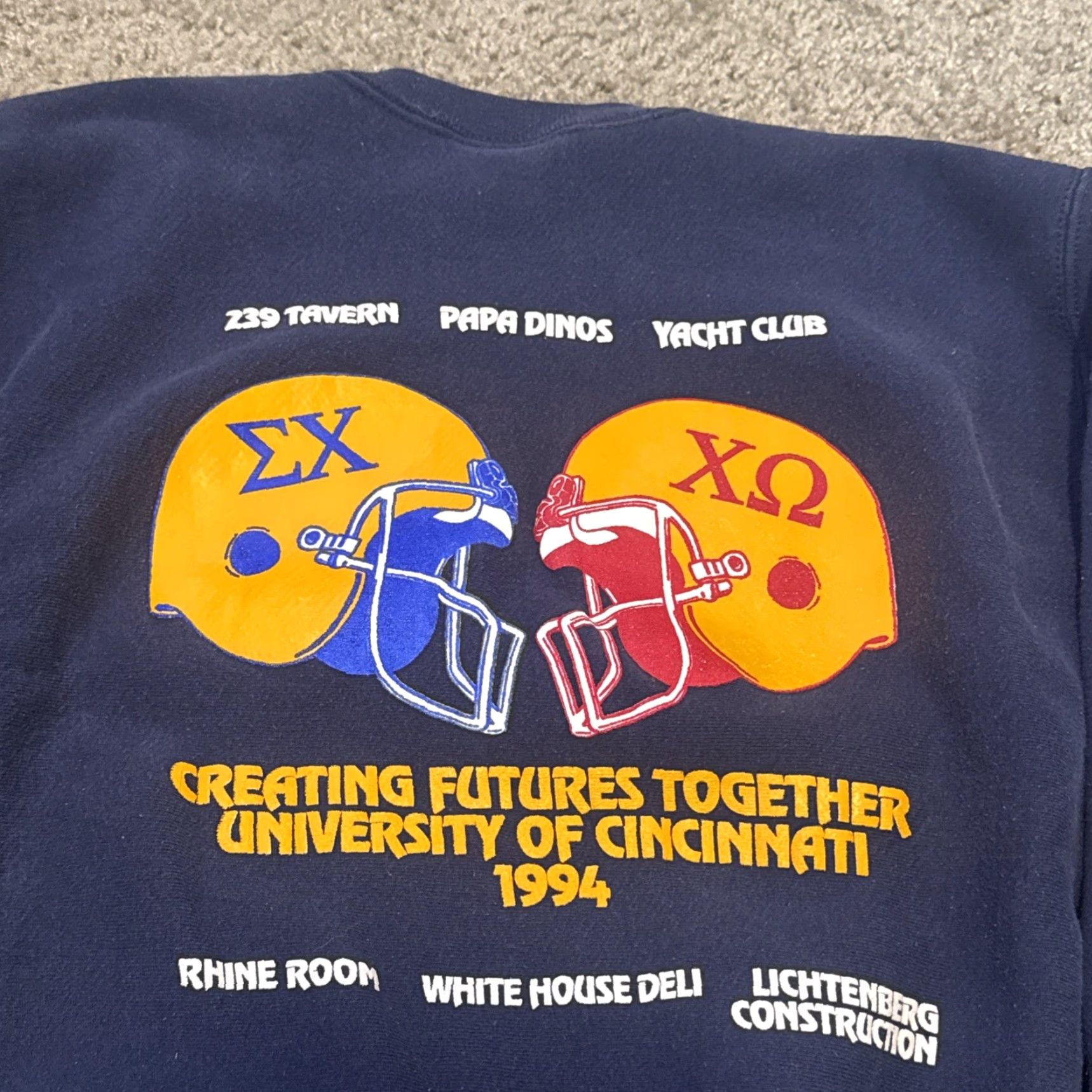 Lee VINTAGE 1994 Sigma Chi Chi Omega Sorority Greek Lee Heavy Crewneck Sweatshirt Blue XL Mens 90s Pullover Crewneck Size US XL / EU 56 / 4 - 3 Thumbnail