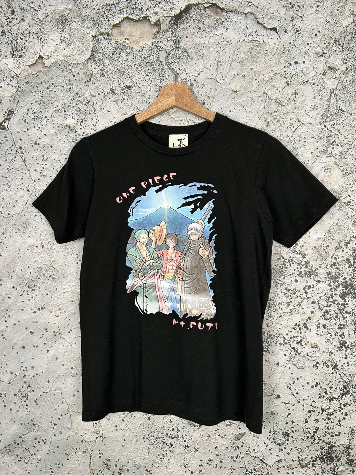 Anime Vintage Anime One Piece Japanese Graphic Tee Alternative Size US XS / EU 42 / 0 - 1 Thumbnail
