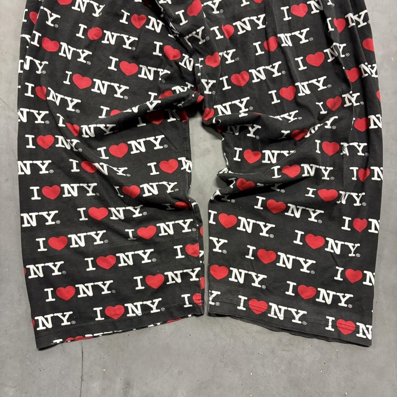 Vintage Vintage Y2K/2000s Baggy Wideleg Black I Heart New York Pajama SweatPants! Size US 34 / EU 50 - 4 Thumbnail
