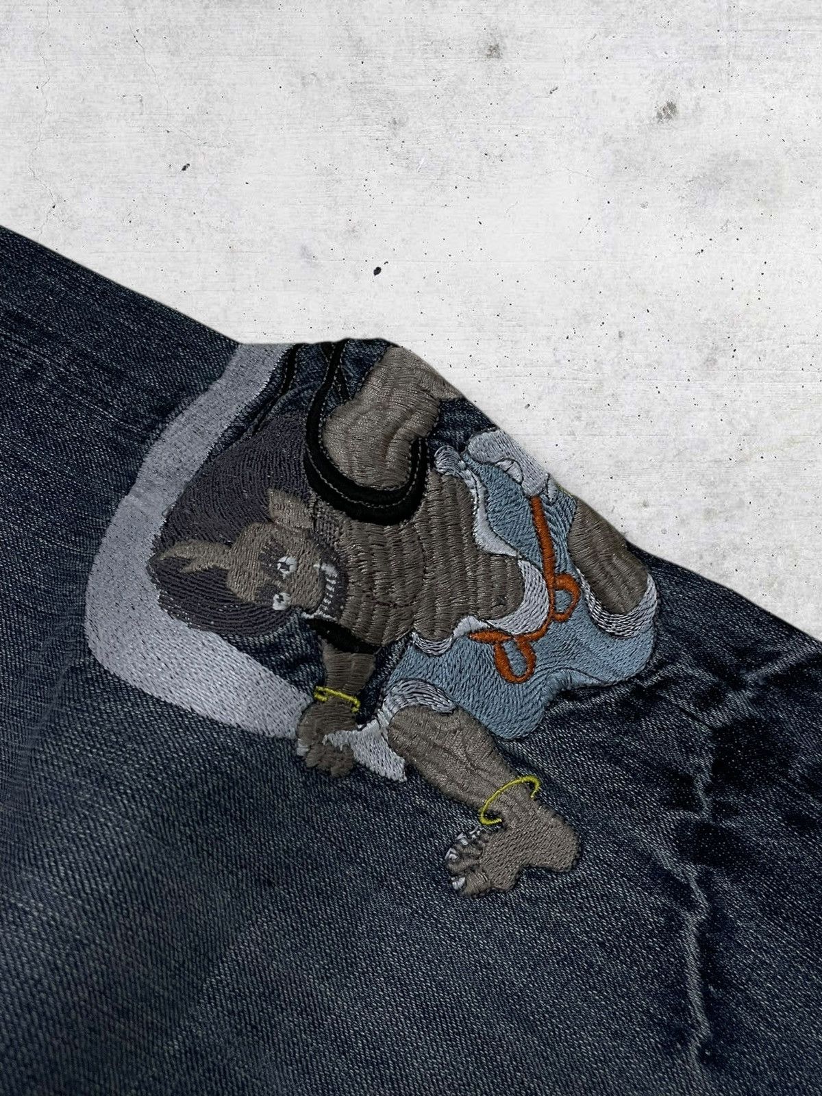 Japanese Brand VINTAGE KARAKURI TAMASHI RARE FIND EMBROIDERY GODFIGHT DENIM Size US 28 / EU 44 - 9 Thumbnail