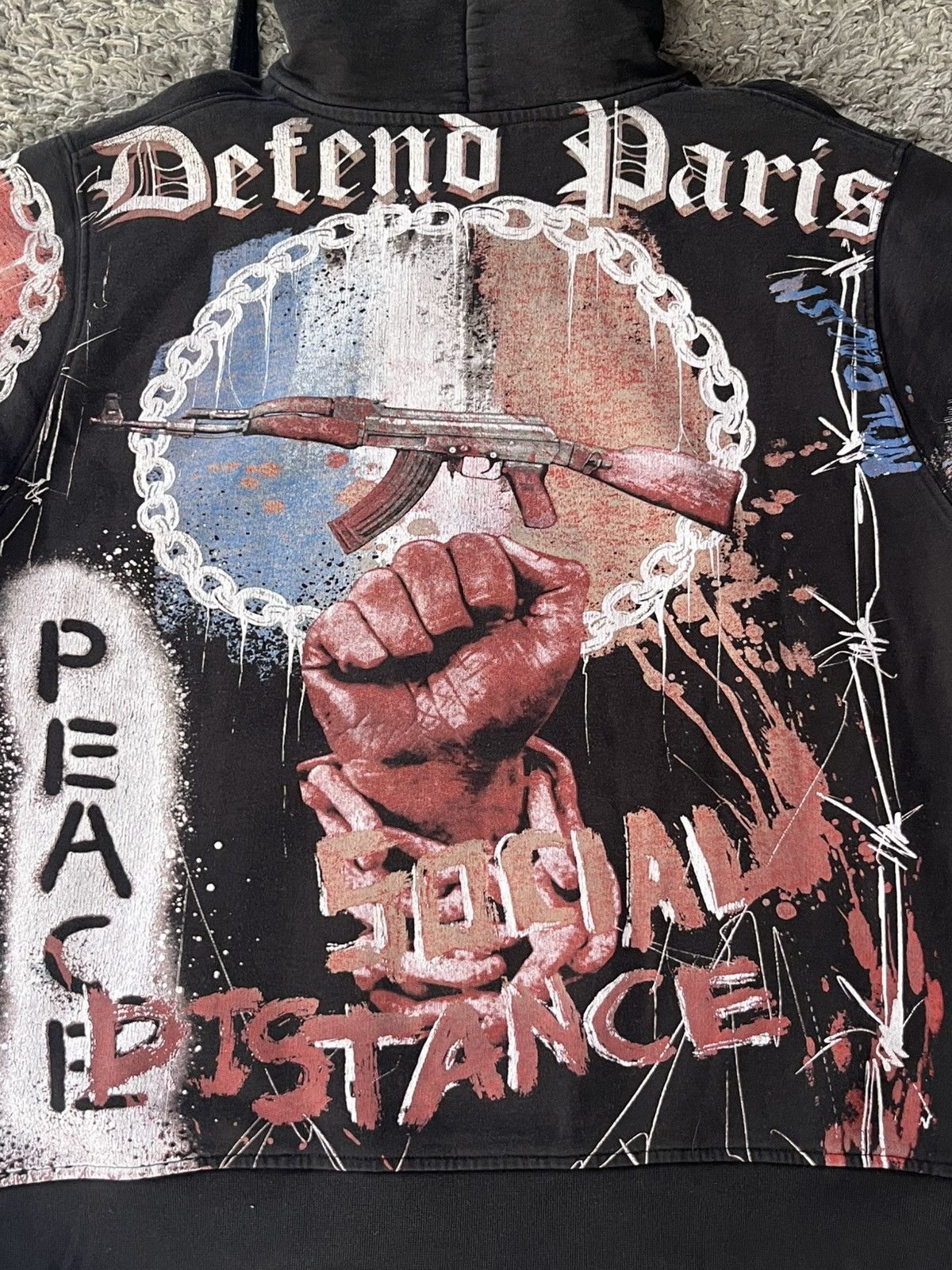 DEFEND PARIS Vintage Hoodie Defent Paris Over print Y2K style Size US L / EU 52-54 / 3 - 15 Thumbnail