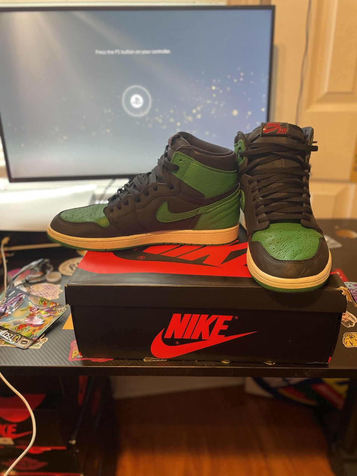 Jordan Brand × Nike Pine Green Air Jordan 1 Size US 13 / EU 46 - 3 Thumbnail
