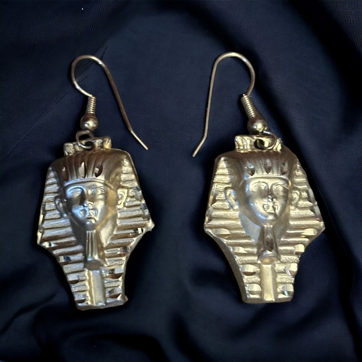 Vintage Vintage Egyptian Pharaoh dangle hook earrings Size ONE SIZE - 1 Thumbnail