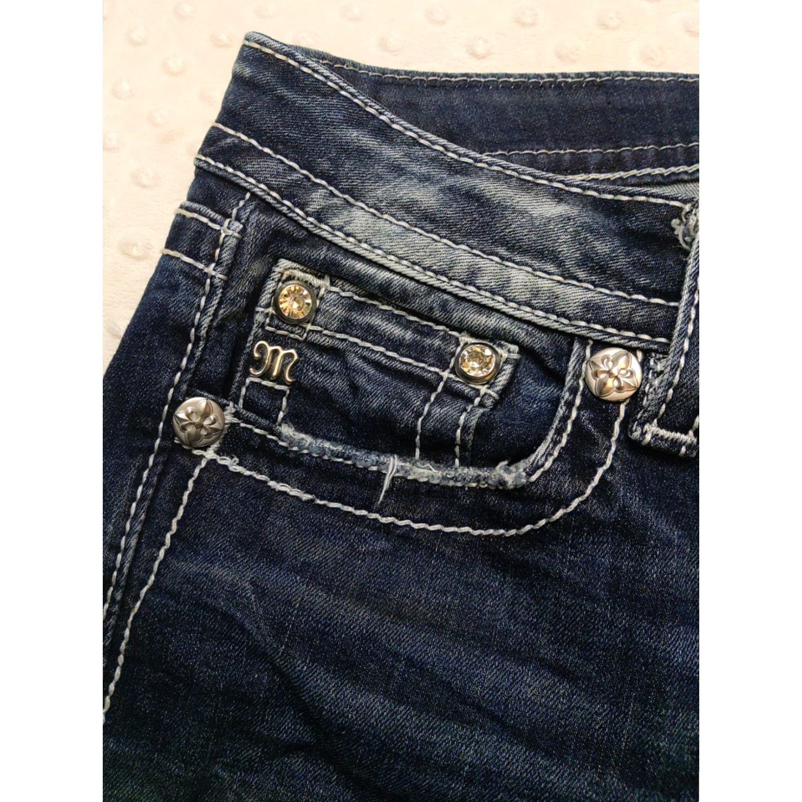 Miss Me Miss Me Jeans Womens Signature Bootcut 29 Embellished Fleur-de-lis Blue 32x32 Denim 5-Pocket Zipper Button Regular Womens Jeans Rock Western Y2K Size 29" - 6 Thumbnail