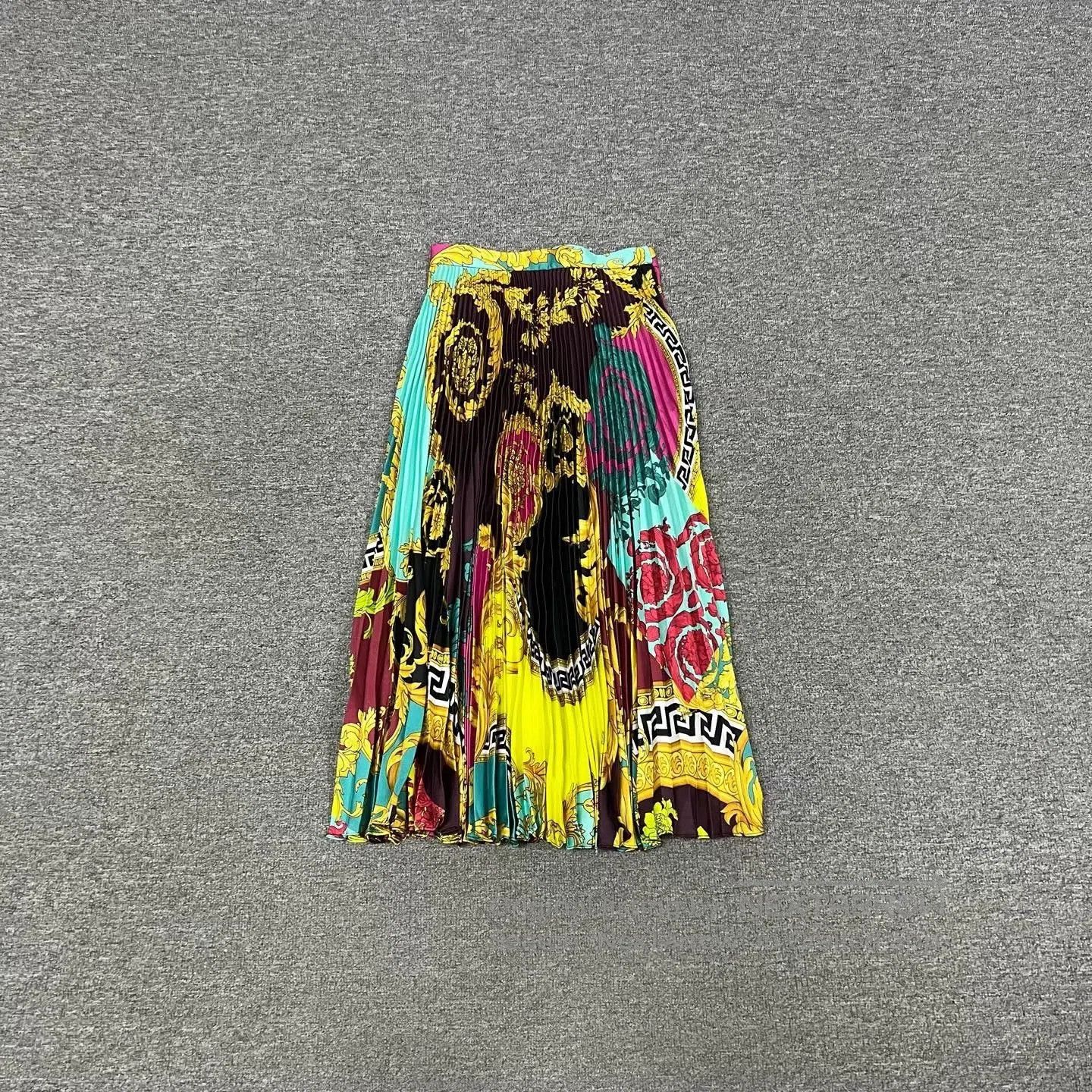 Versace Versace Floral Pleated Skirt Size 38. Size 37" - 1 Thumbnail