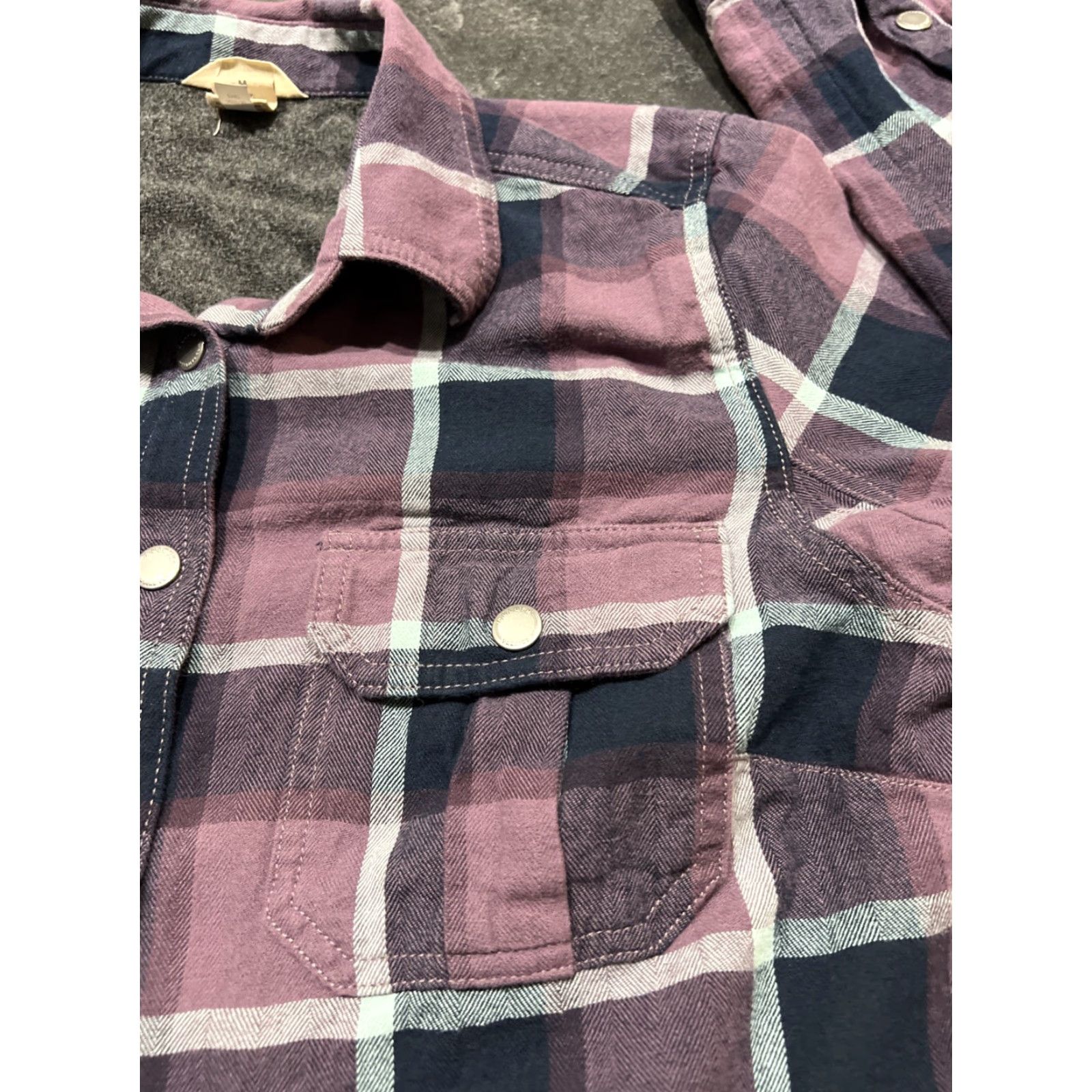 CO DULUTH TRADING CO Flapjack Shirt Jacket Purple Plaid Flannel Insulated Mid-Length Women’s M Jacket, Casual Workwear, Fall/Winter, 100% wearable Size M / US 6-8 / IT 42-44 - 3 Thumbnail