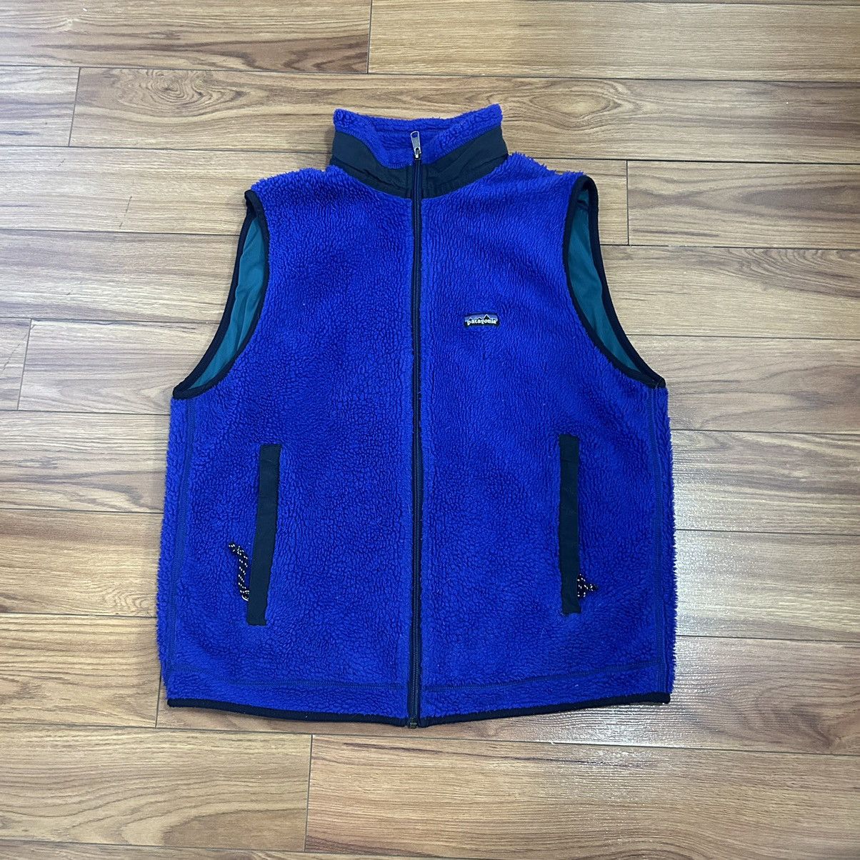 image of Made In USA x Patagonia 1996 Patagonia Deep Pile Vest Size XL in Deep Blue, Men's