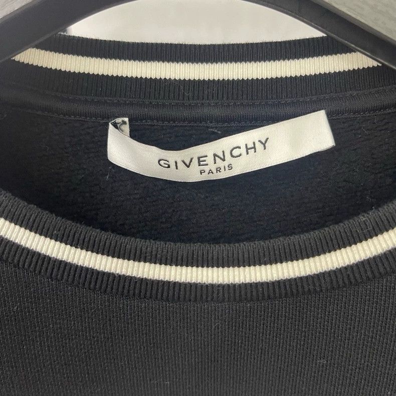 Givenchy Givenchy Black and white logo sweater Size US S / EU 44-46 / 1 - 3 Thumbnail
