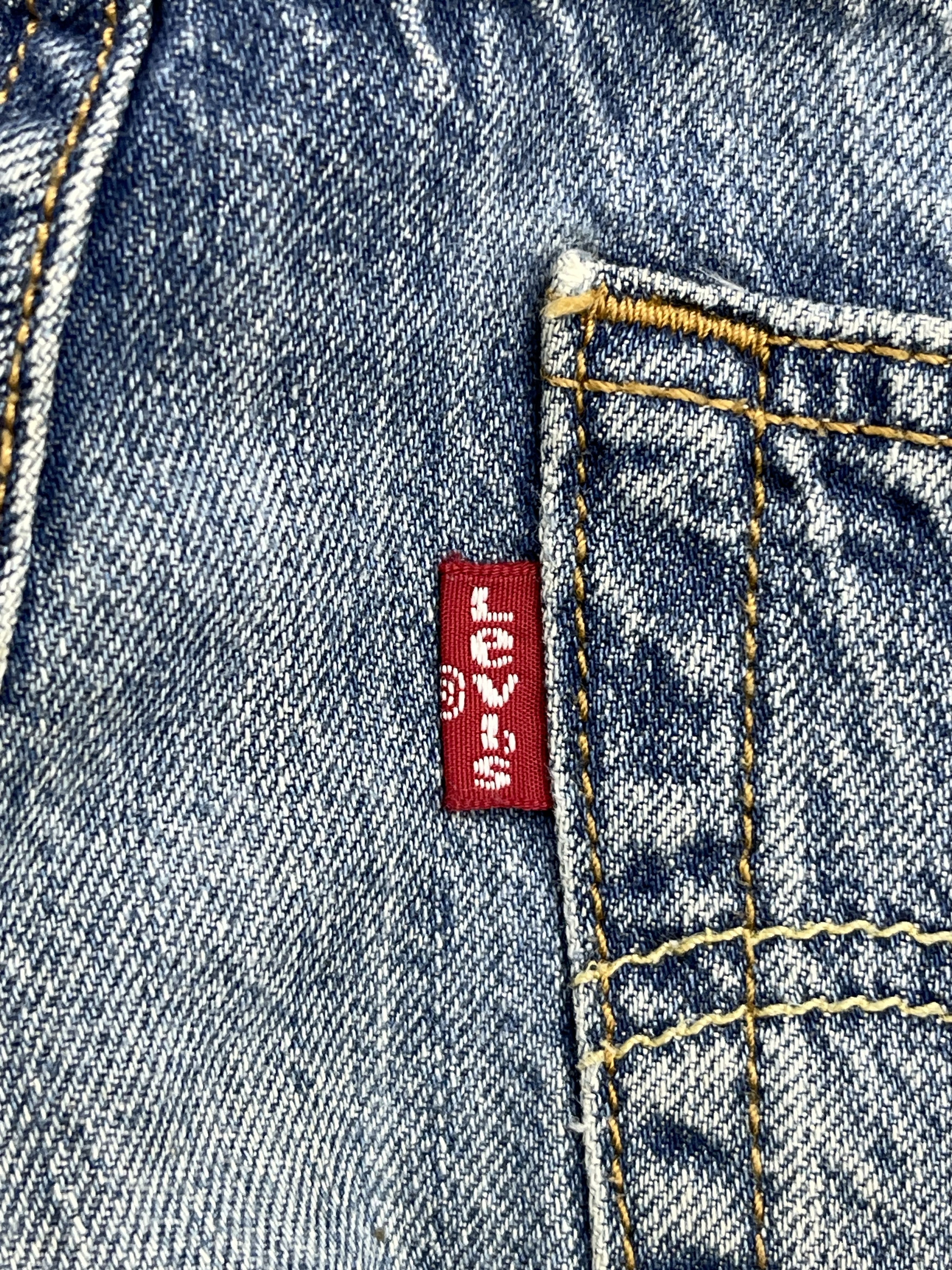 Levi's Vintage Levis 501 Distressed Light Wash Jeans DP2575 Size US 28 / EU 44 - 6 Thumbnail