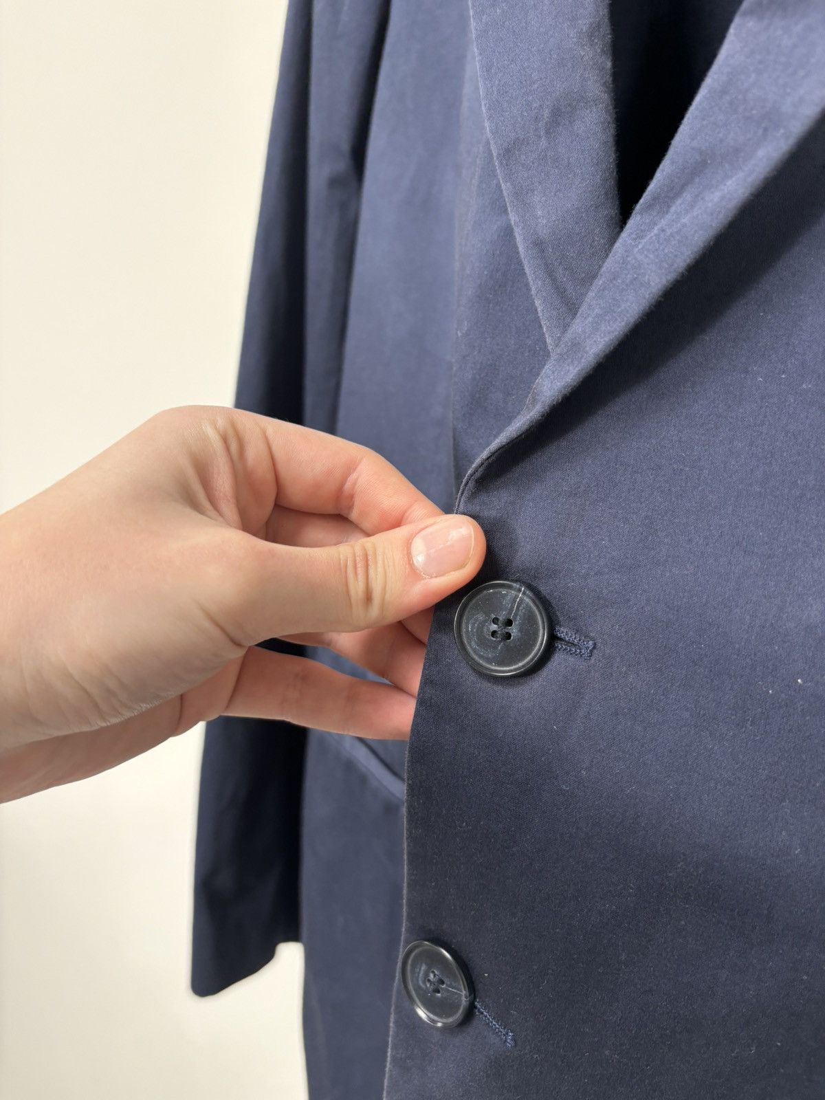 Hugo Boss Hugo Boss Men’s Navy Blue 2-Piece Pima Cotton Suit Size 38R - 9 Thumbnail