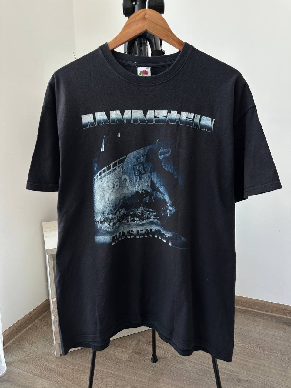 Band Tees × Vintage Vintage Rammestein Black Rosenrot Distressed T-Shirt Size US M / EU 48-50 / 2 - 3 Thumbnail