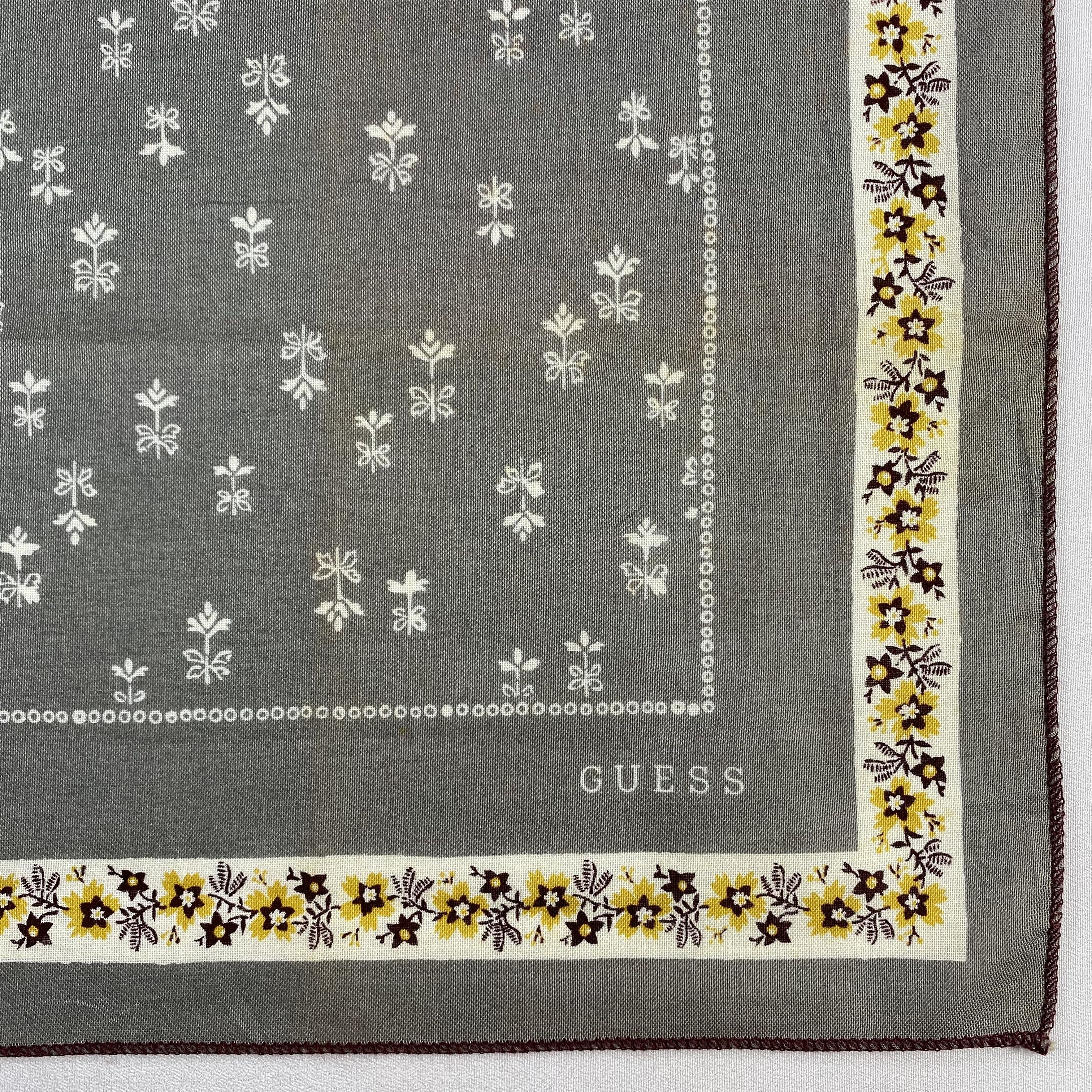 Guess × Vintage Guees Bandana/ Handkerchief / Neckerchief-P512 Size ONE SIZE - 3 Thumbnail