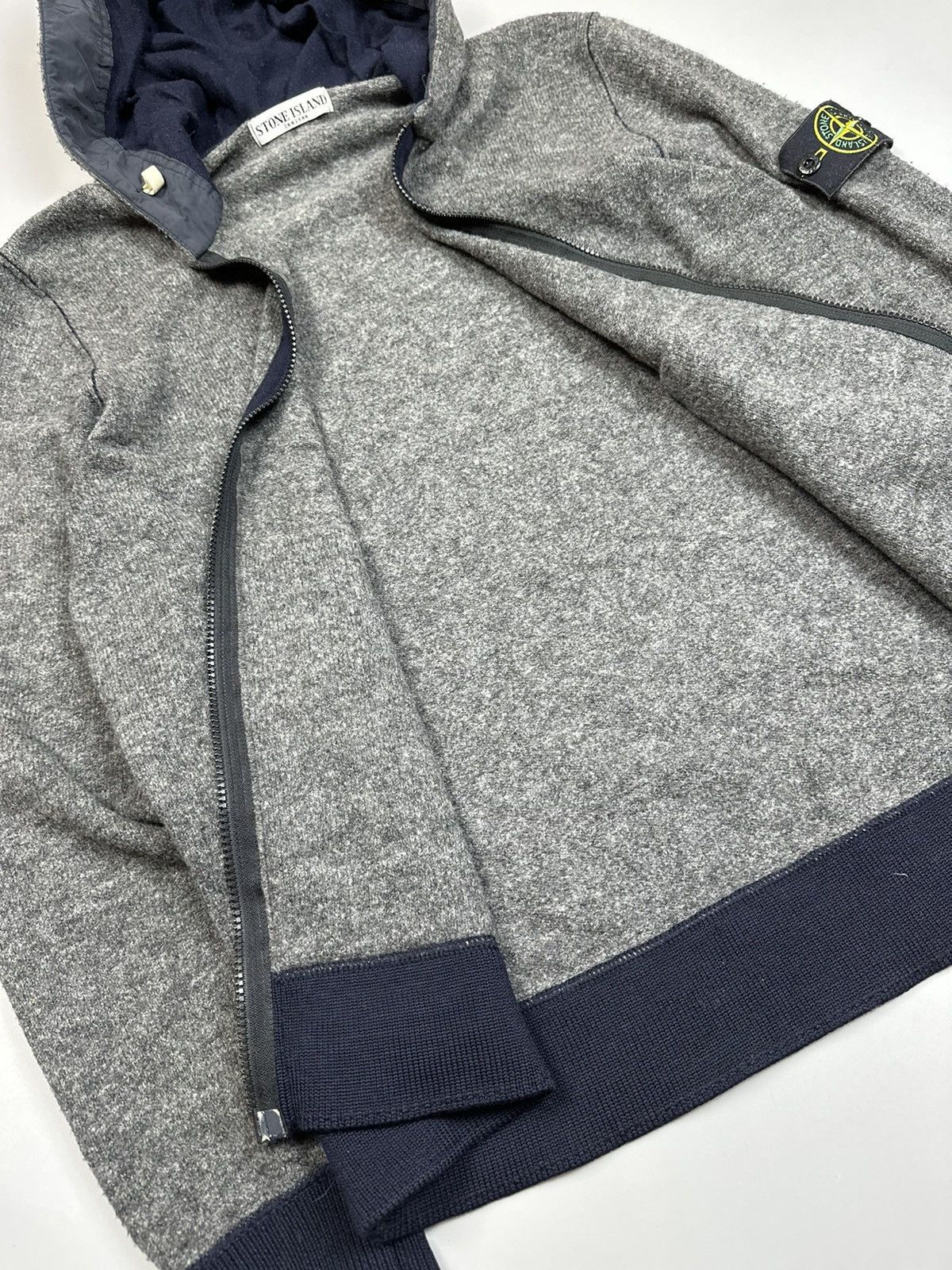 Vintage Gray Fullzip Wool Knitwear Stone Island Size US L / EU 52-54 / 3 - 6 Thumbnail
