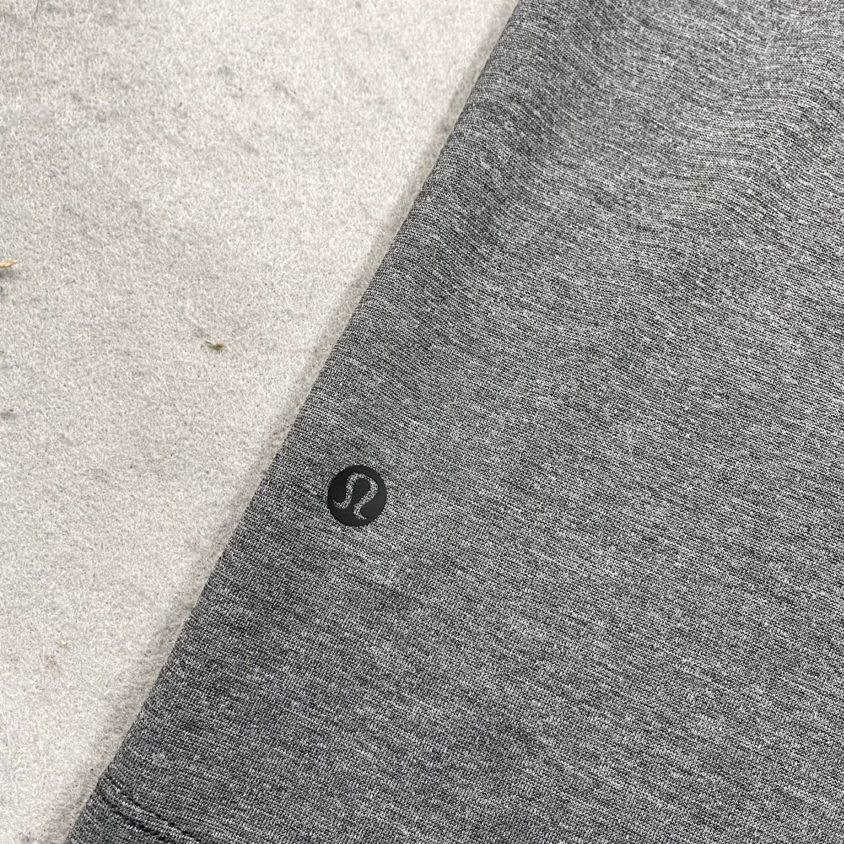 Lululemon Lululemon Polo Shirt Mens Large Gray Performance Evolution Short Sleeve Golf Shirt Size US L / EU 52-54 / 3 - 5 Thumbnail
