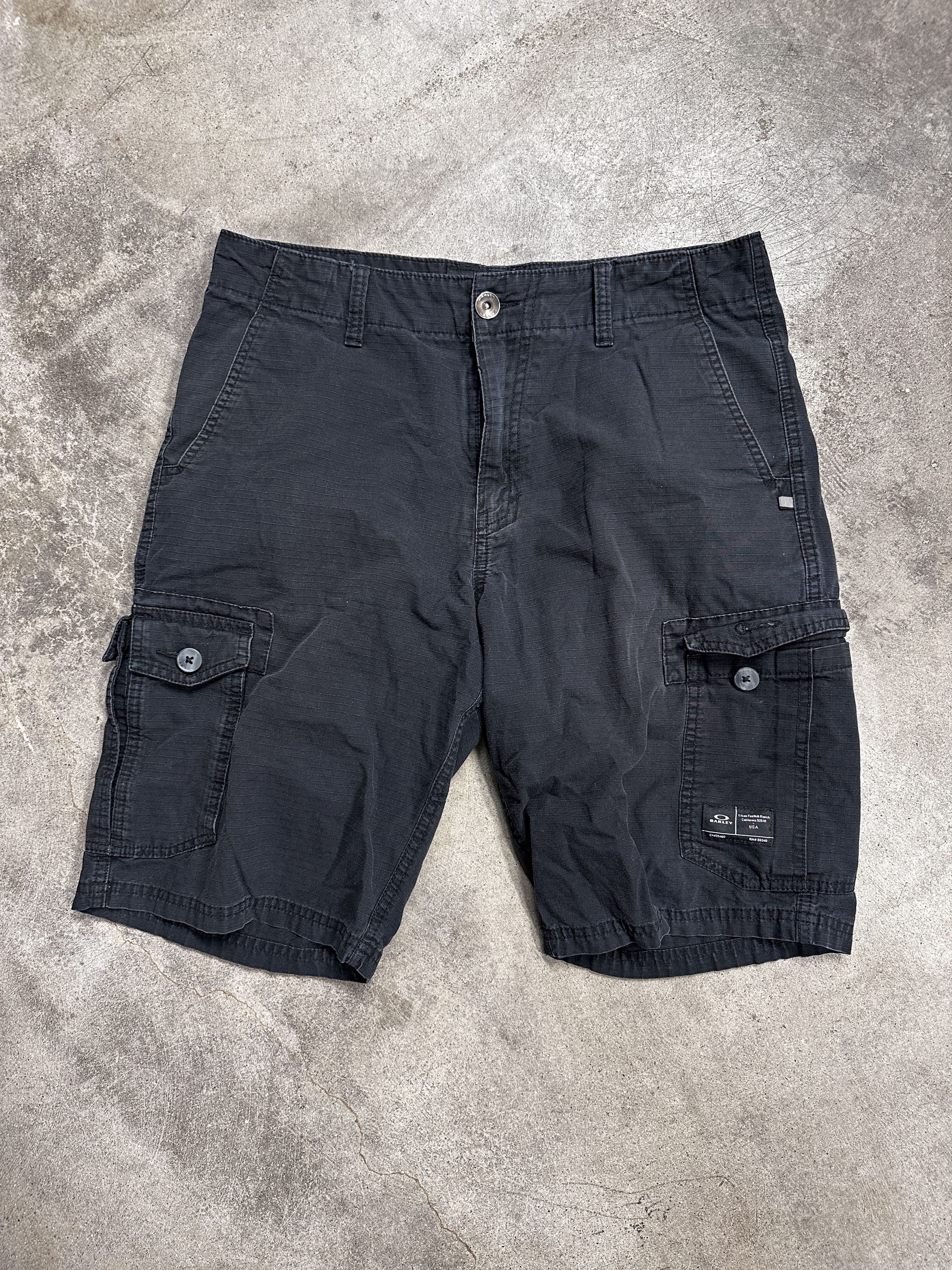 Oakley Oakley Cargo Shorts Size US 32 / EU 48 - 1 Thumbnail