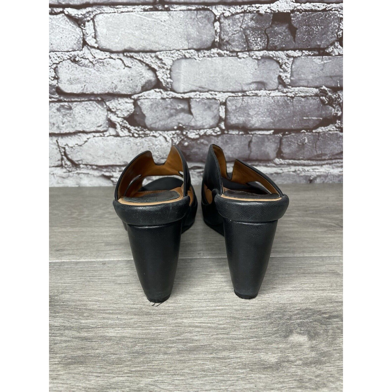 Other L'Amour Des Pieds Black Leather Strappy Wedge Open Toe Sanda Size US 7 / IT 37 - 4 Thumbnail