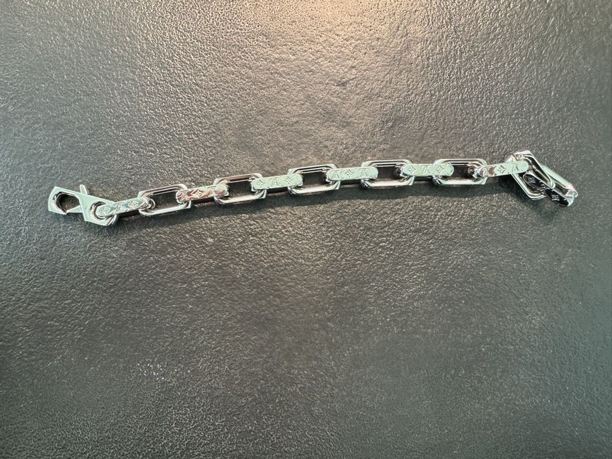Louis Vuitton Louis Vuitton Monogram Chain Bracelet Size ONE SIZE - 9 Thumbnail