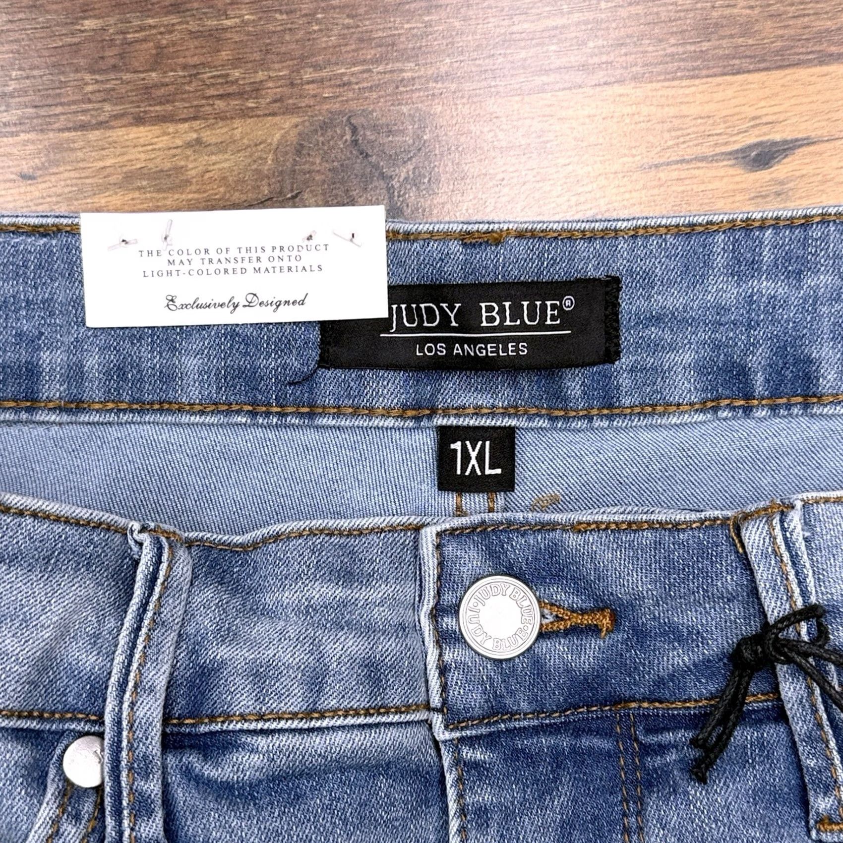 Vintage Judy Blue High Waisted Cut Off Shorts Womens 1XL Cuffed Denim Blue 31 in Inseam 6.5 in 5-Pocket Rock/Bohemian Summer Size 40" / US 18 - 3 Thumbnail