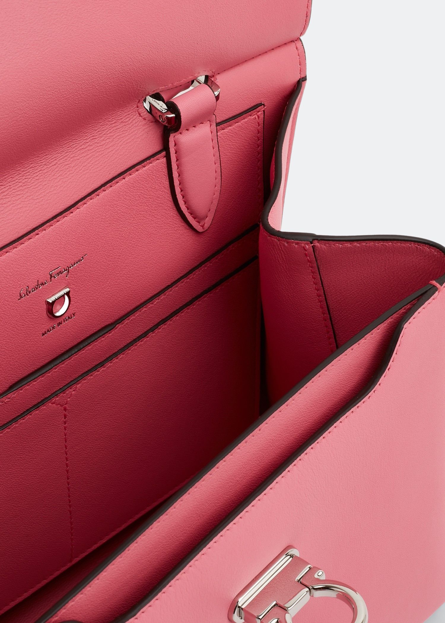 Salvatore Ferragamo o1s1rm0924 Size: OS / Top Handle Bag in Pink Size ONE SIZE - 6 Thumbnail