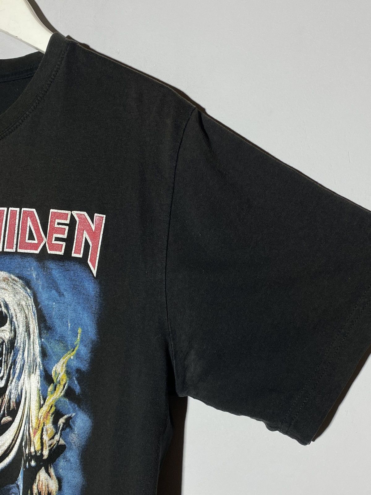 Band Tees Vintage Iron Maiden Distressed Graphic Print T-shirt Size US M / EU 48-50 / 2 - 4 Thumbnail