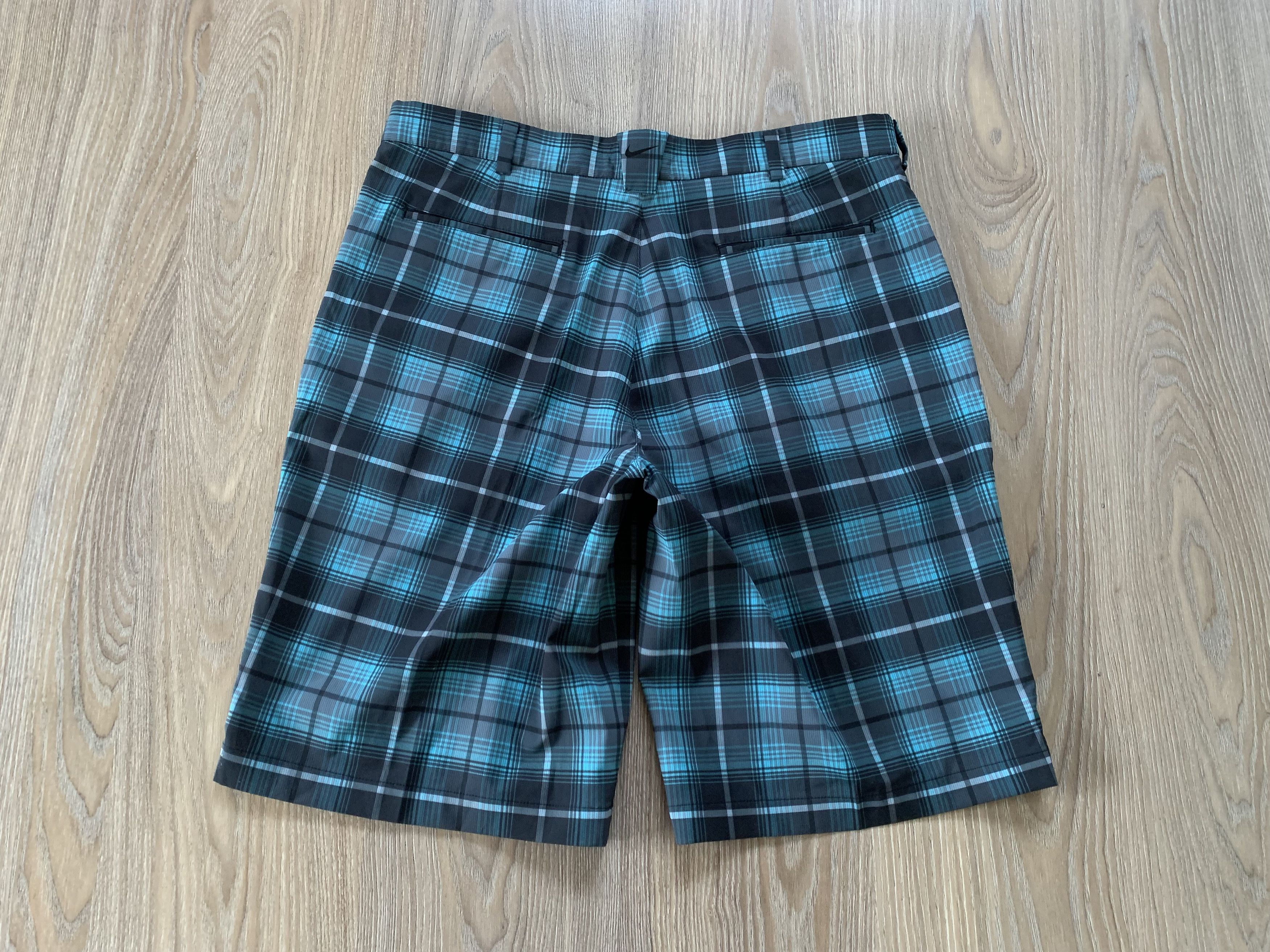 Nike Nike Golf Tour Performance Plaid Shorts Size US 36 / EU 52 - 3 Thumbnail