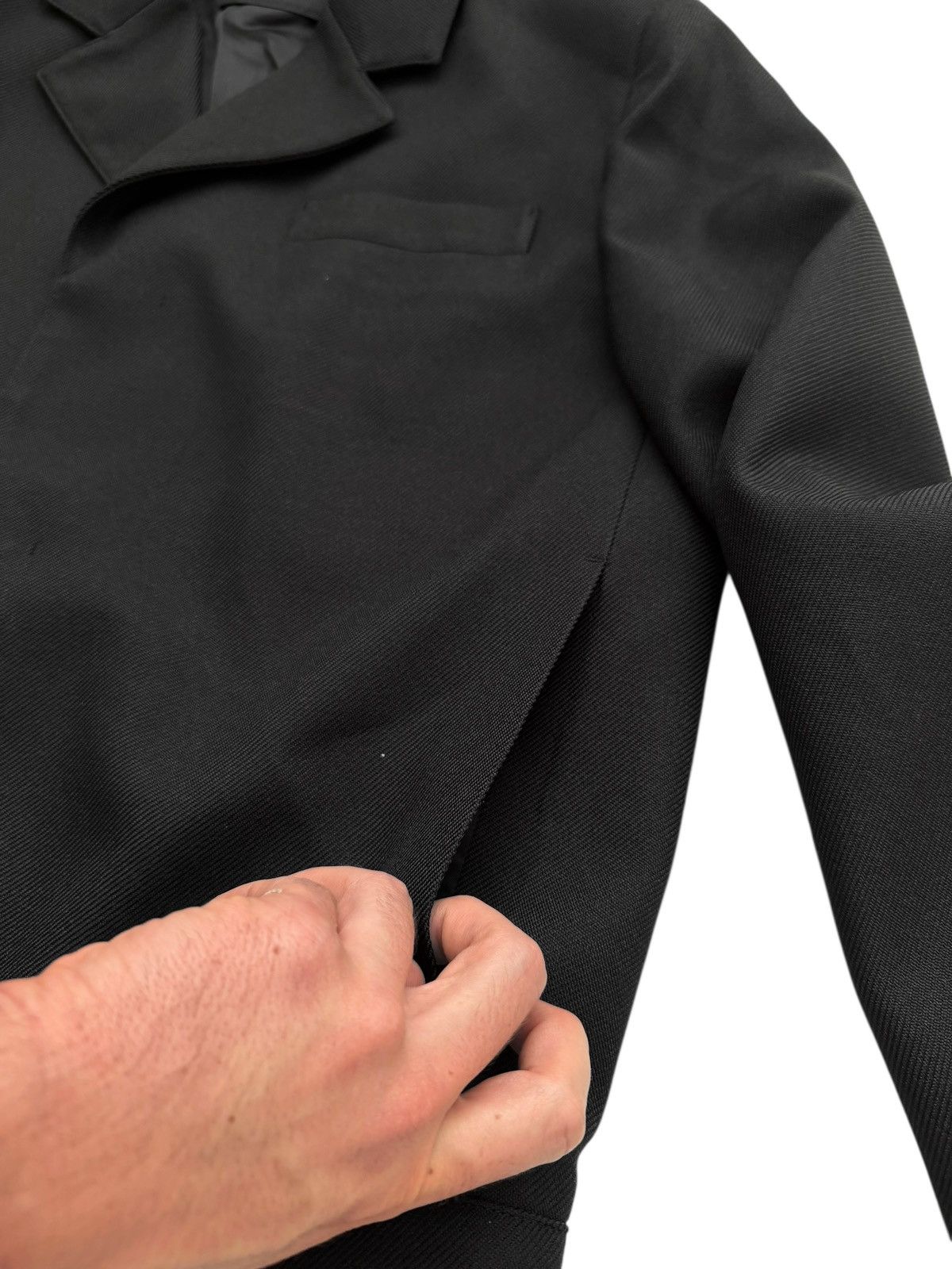Prada 2023 Cropped Triangle Logo Jacket Size US M / EU 48-50 / 2 - 7 Thumbnail