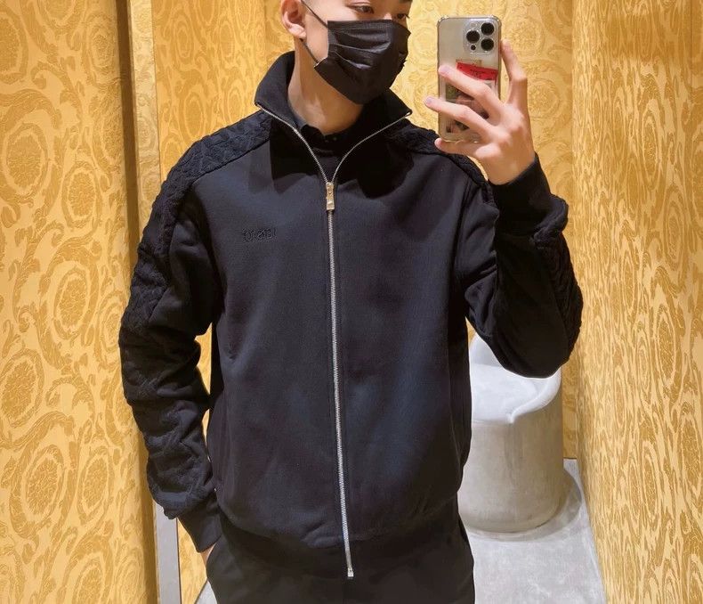 Versace Versace Black jacket and sweatshirt Size US XL / EU 56 / 4 - 1 Thumbnail