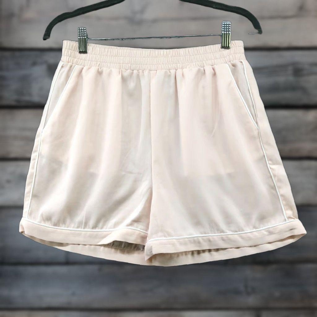 Asos ASOS High Rise Chiffon Shorts Womens M Blush Pink Pull On Casual Elastic Waist Beach Running & Jogging Walking Shirt? Size 32" / US 10 / IT 46 - 1 Thumbnail
