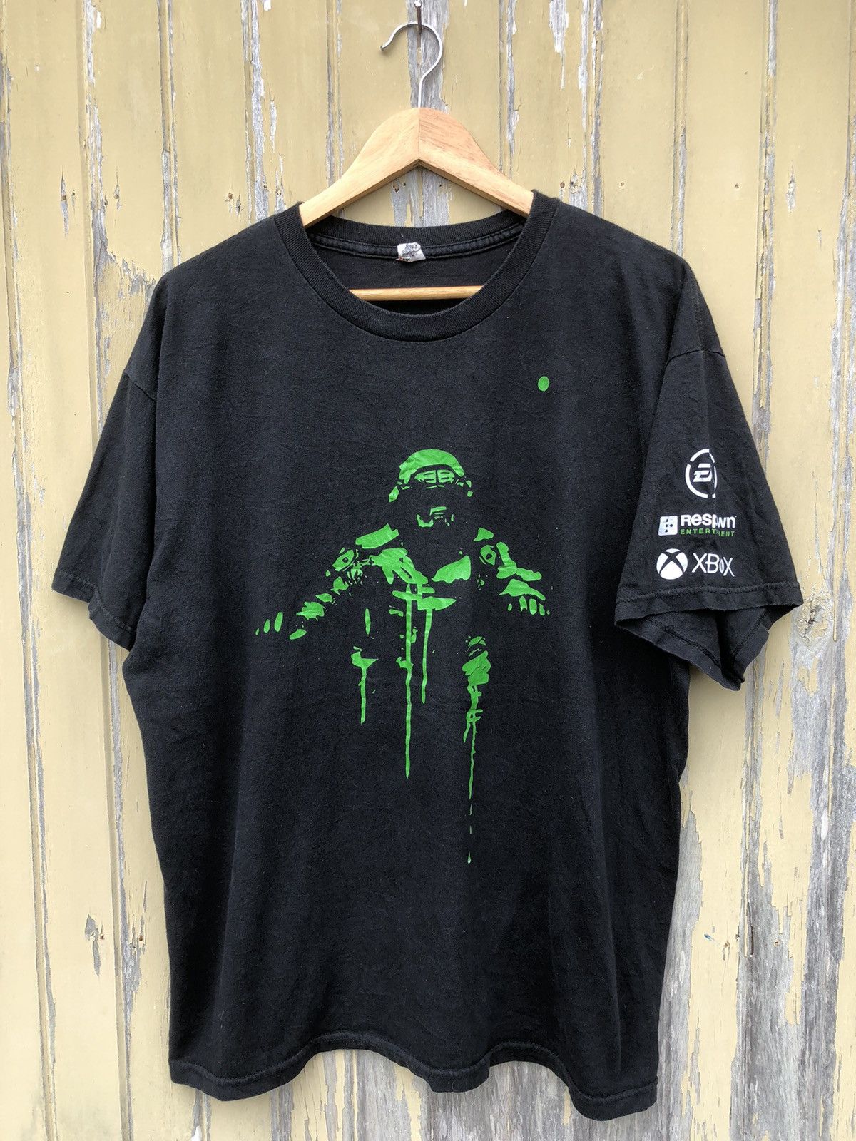 Japanese Brand Vintage Y2K RARE Titanfall EA Xbox Game Promo Tee Size US XL / EU 56 / 4 - 1 Thumbnail