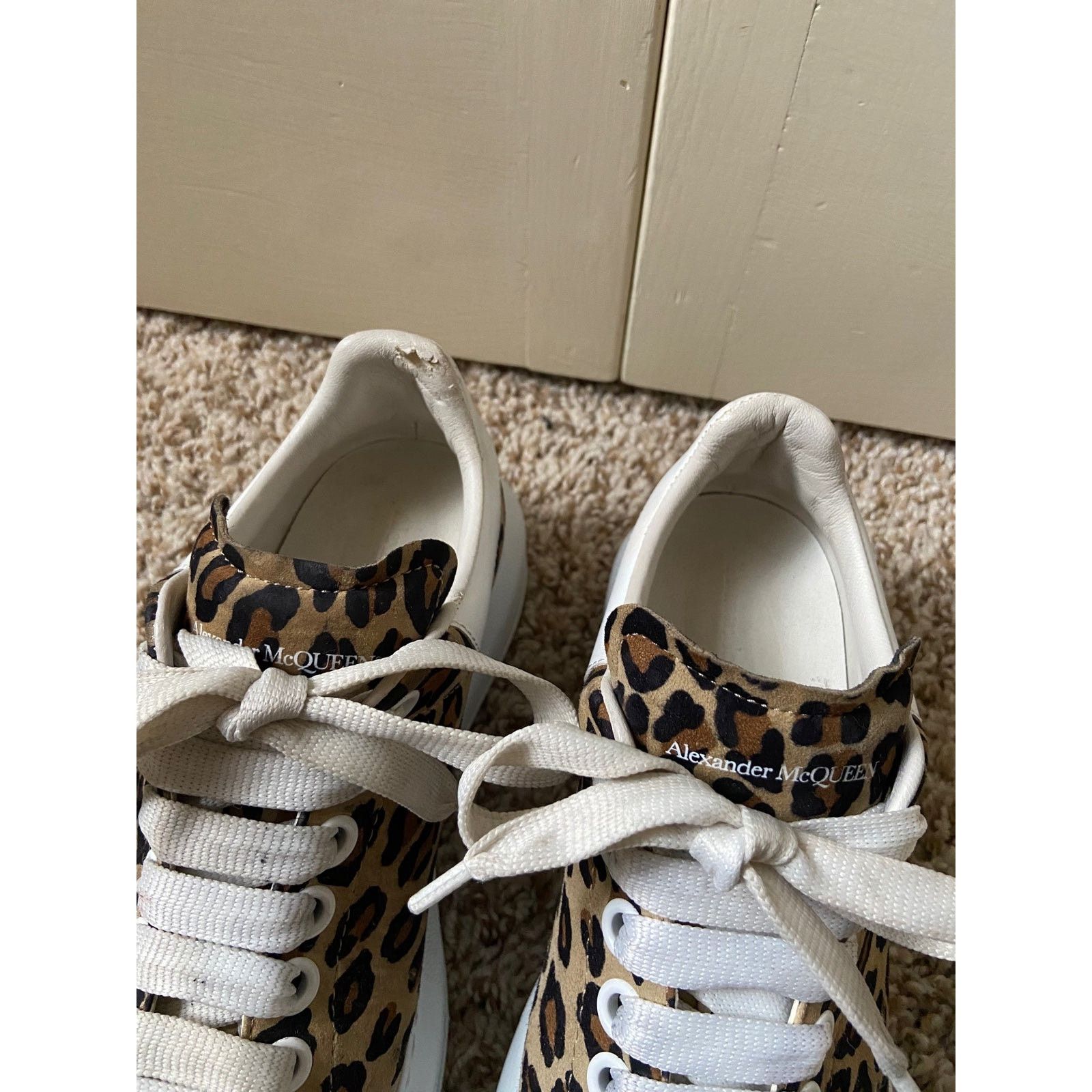 Alexander McQueen Alexander McQueen Oversized White Leather Shoes Leopard 37D Size US 7 / IT 37 - 12 Thumbnail