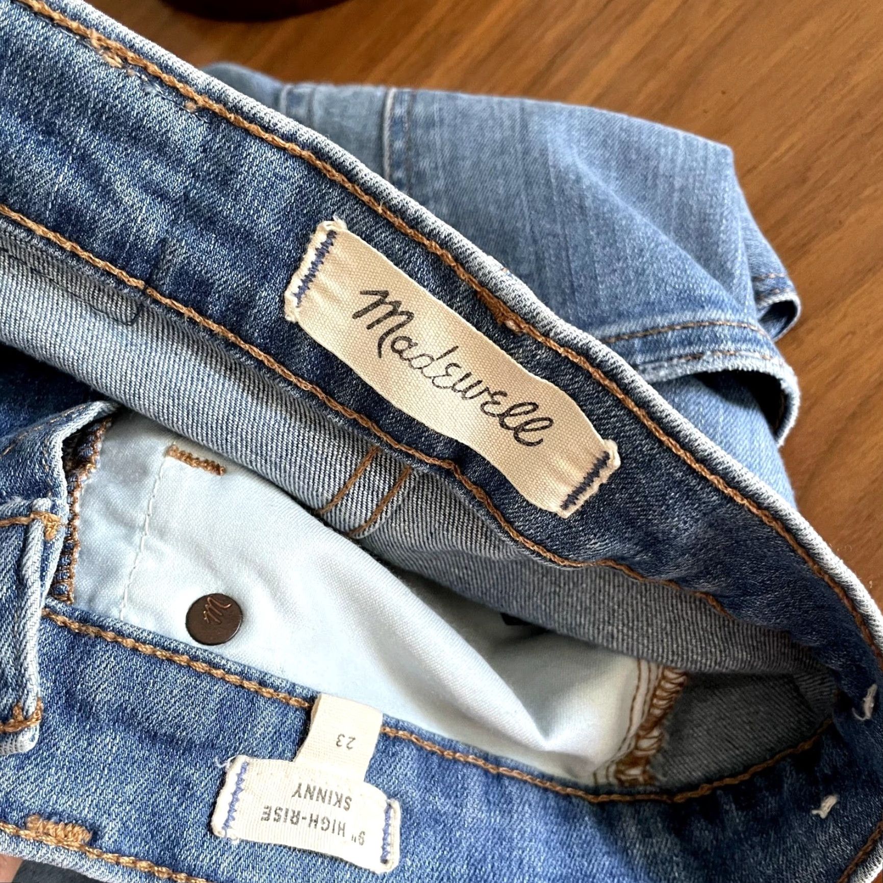Madewell Madewell 9" High-Rise Skinny Jeans Ontario Wash Distressed-Hem Edition 23 Womens Jeans Blue Skinny Distressed 9" Regular 23 Size 40" / US 18 - 4 Thumbnail