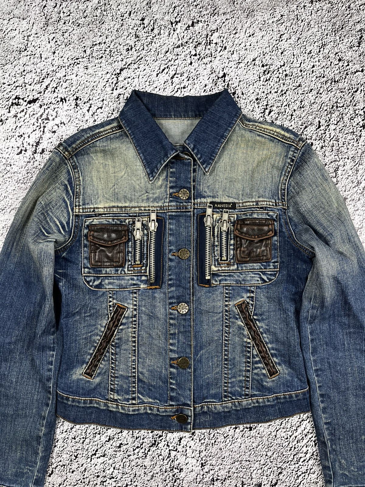 Vintage Vintage Y2K Amnesia denim jacket streetwear grunge size M Size M / US 6-8 / IT 42-44 - 4 Thumbnail