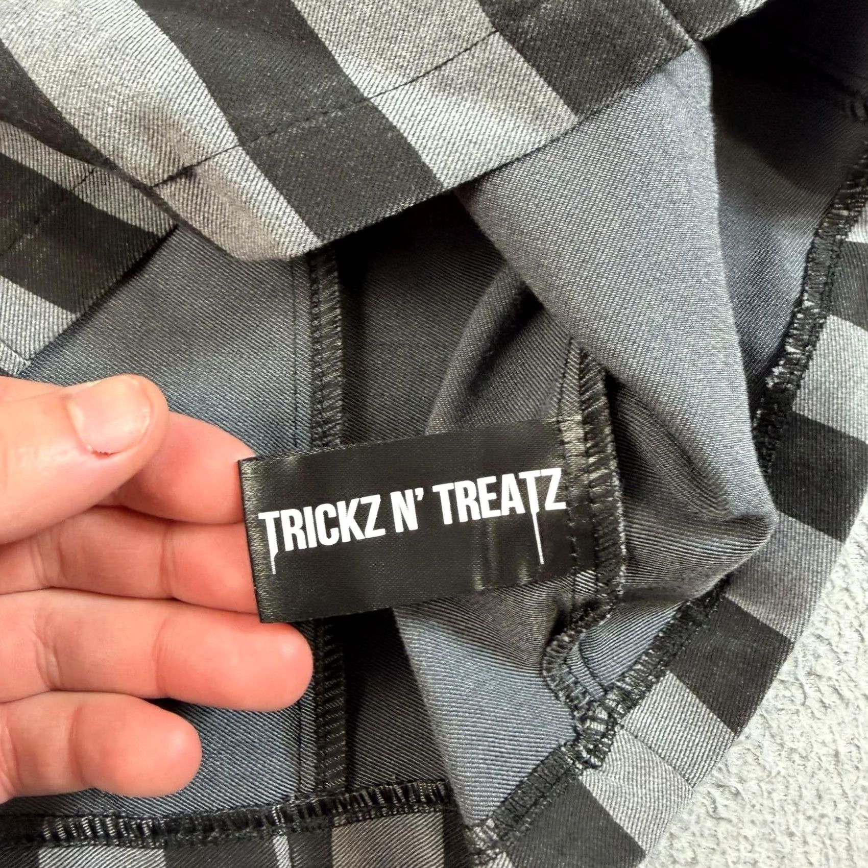 Dolls Kill Dolls Kill Trickz N' Treatz Blazer Womens XS Black Gray Stripe Moon Patch Gothic Size XS / US 0-2 / IT 36-38 - 4 Thumbnail