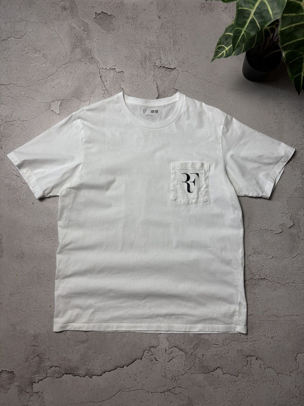Uniqlo Uniqlo x Roger Federer RF Shirt Mens L White Tennis Size US L / EU 52-54 / 3 - 1 Thumbnail