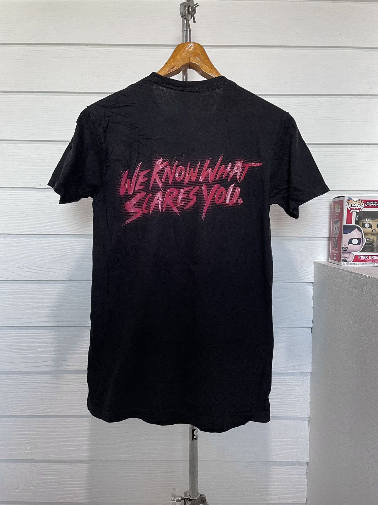 Expert Horror UNIVERSAL STUDIOS HALLOWEEN HORROR NIGHTS 2018 Size US S / EU 44-46 / 1 - 2 Thumbnail
