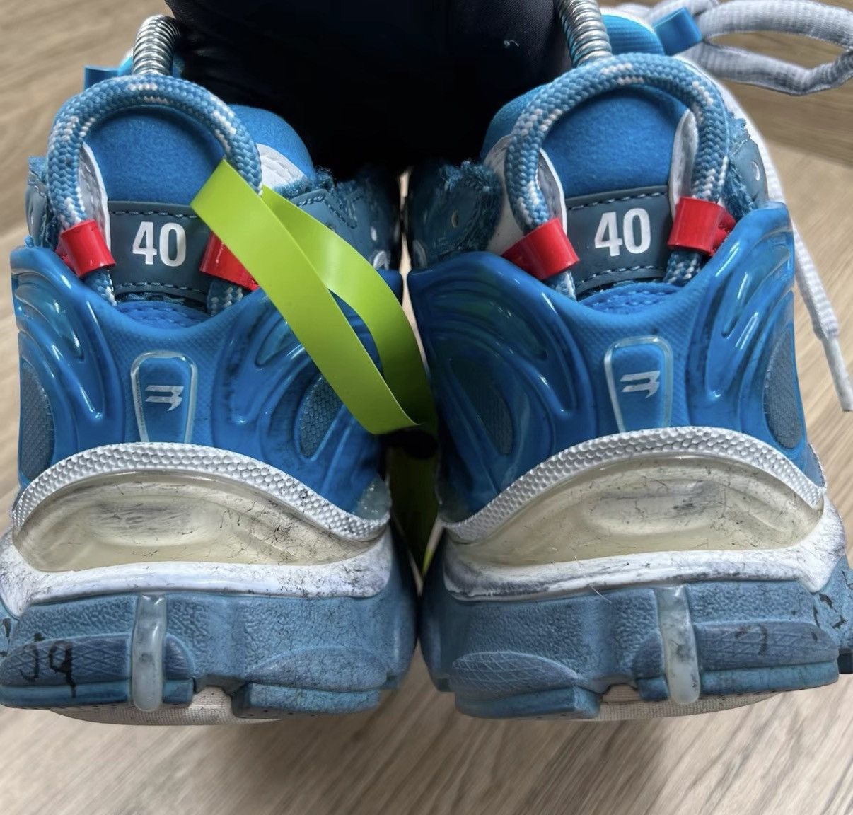 Balenciaga Balenciaga Runner Blue Distressed Dad Sneakers J41 Size US 7 / EU 40 - 7 Thumbnail