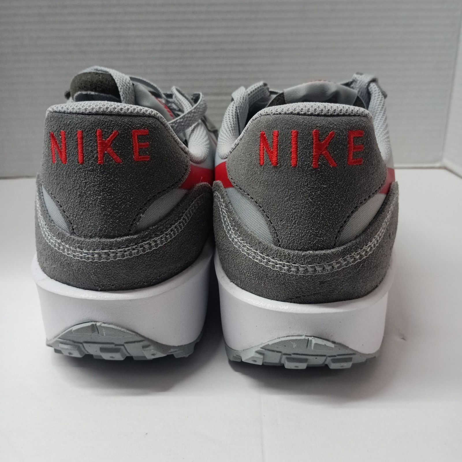 Nike Nike Waffle Nav Men's Running Size 11.5 Wolf Gray Red NWOB Size US 11.5 / EU 44-45 - 4 Thumbnail