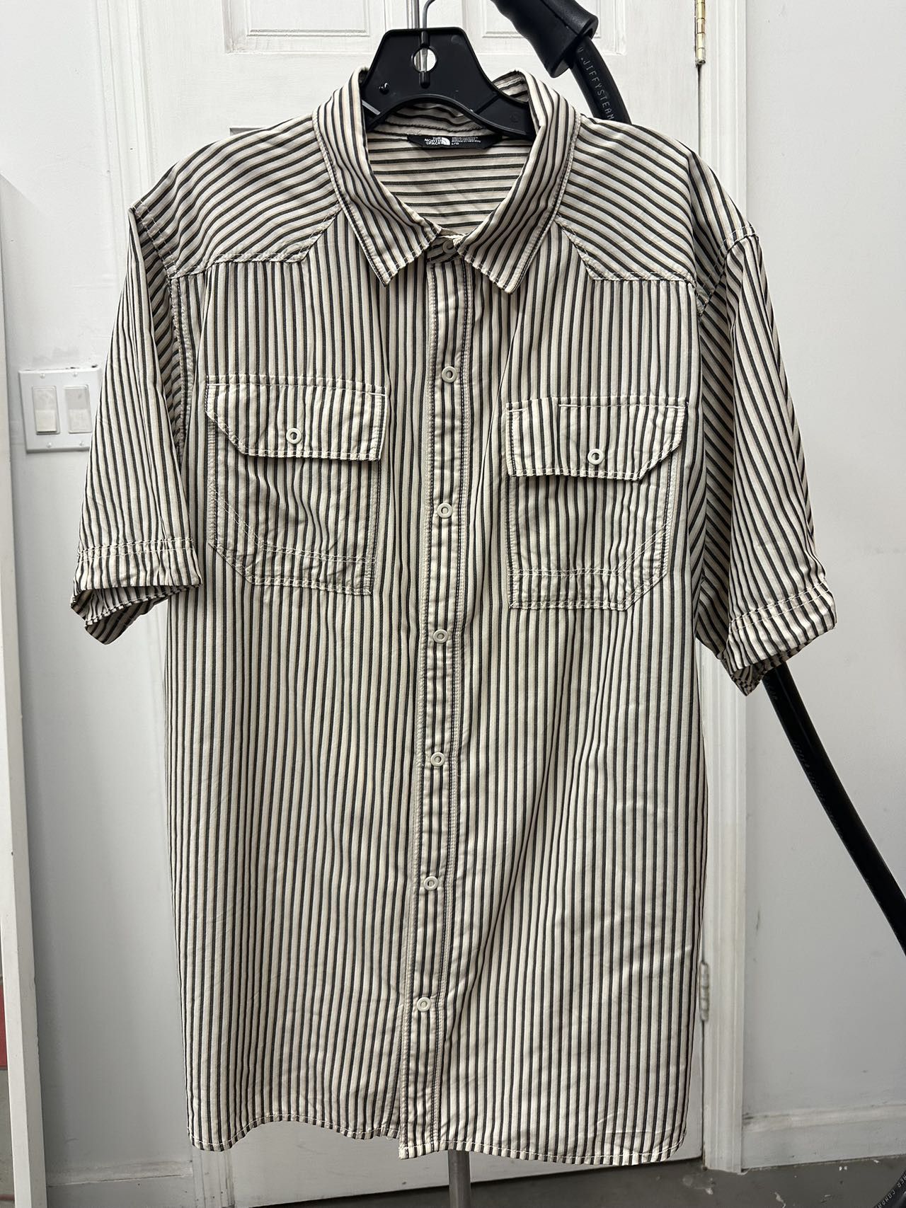 The North Face Striped Safari Shirt Short Sleeve Size US L / EU 52-54 / 3 - 1 Thumbnail