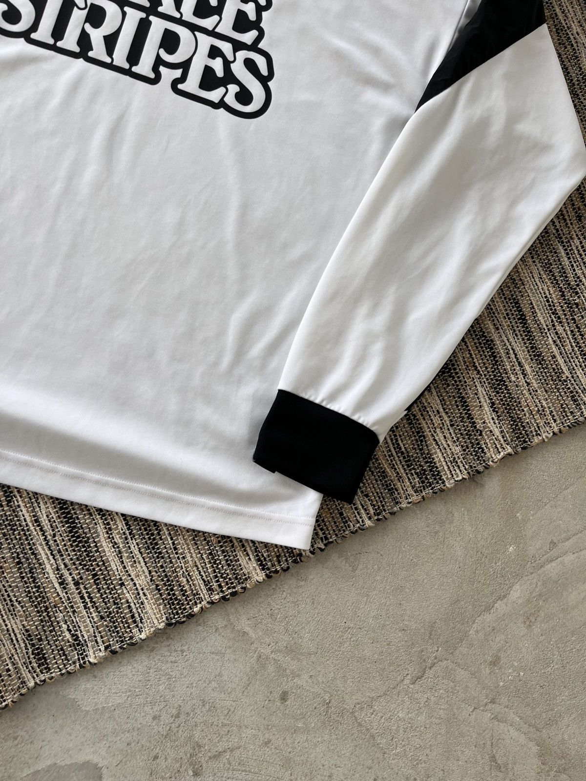 Adidas Adidas White Black LongSleeve Shirt Soccer style Y2K tee Size US M / EU 48-50 / 2 - 7 Thumbnail