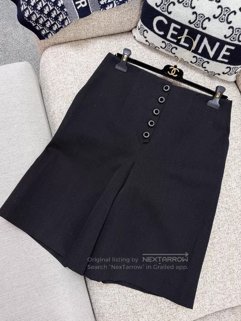 Chanel Chanel Bermuda wool pants five-point suit pants Size 26" / US 2 / IT 38 - 2 Thumbnail