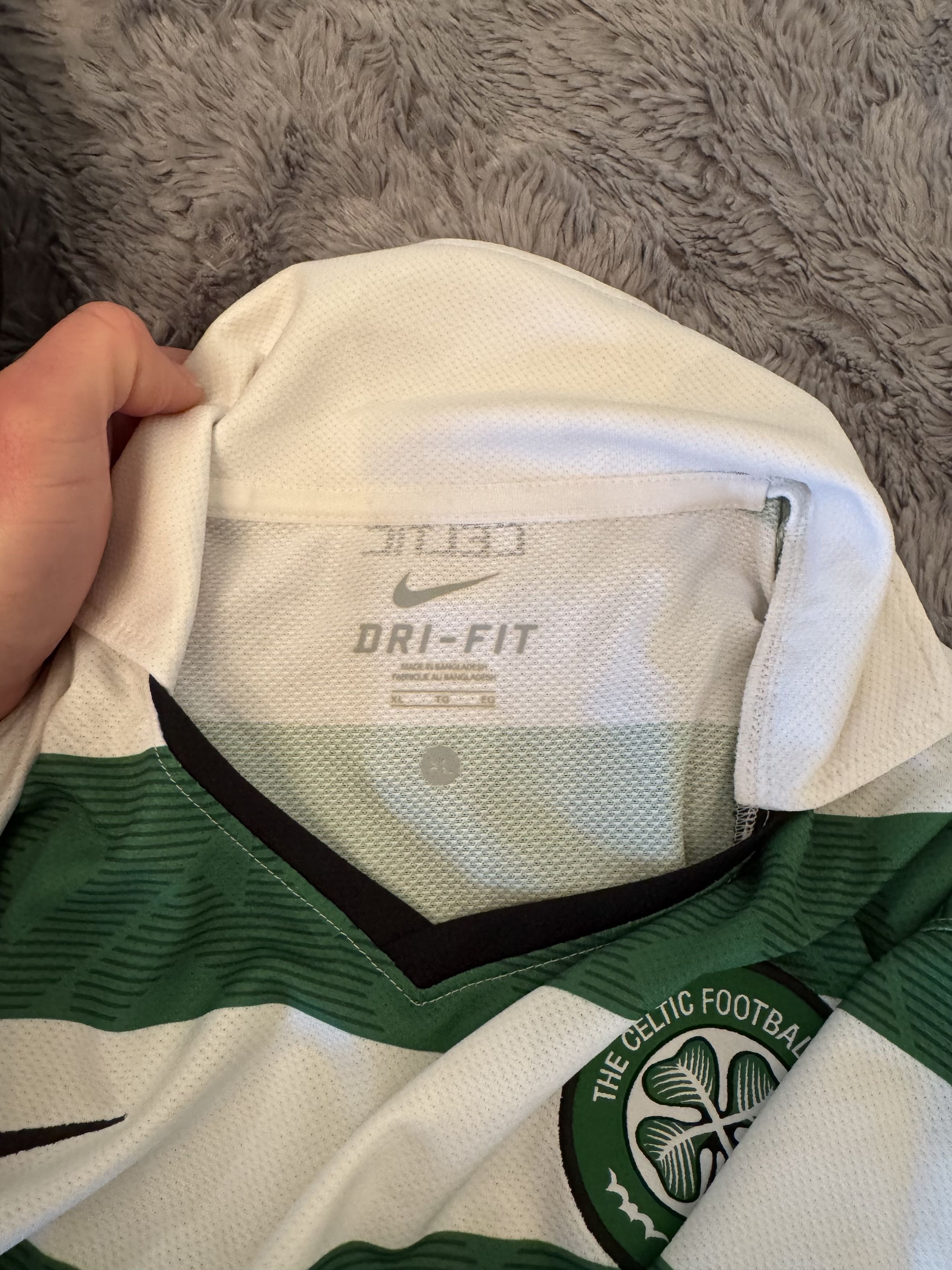 Nike Celtic 2010 2012 Nike Home Football Soccer Jersey Shirt Size US XL / EU 56 / 4 - 6 Thumbnail