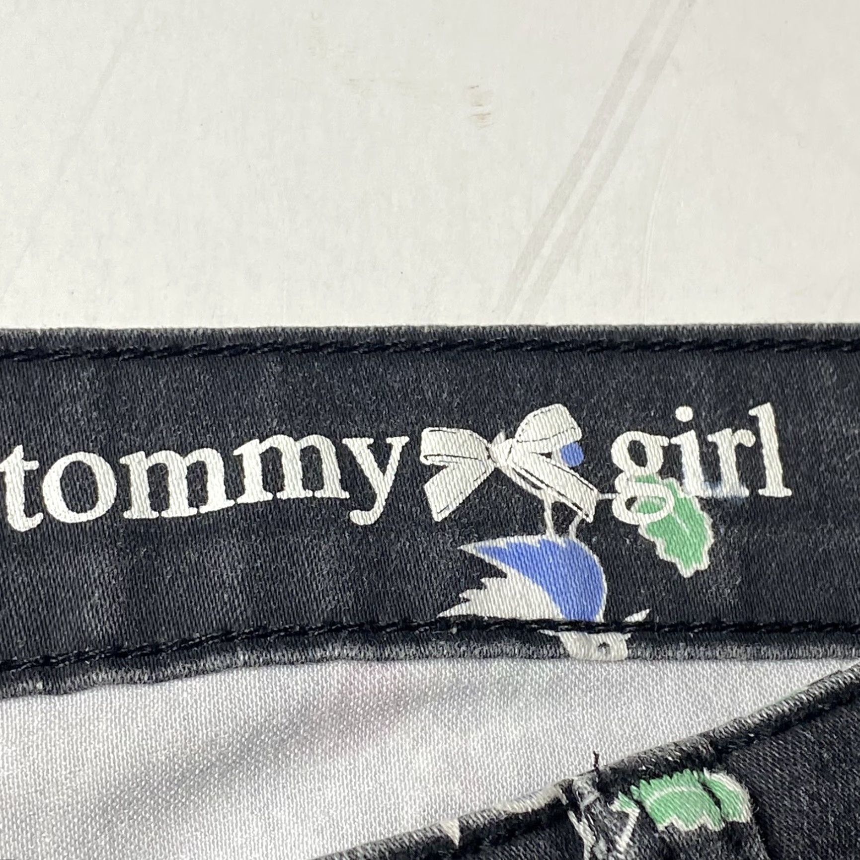 Tommy Hilfiger VINTAGE Tommy Hilfiger Jeans Bird Print Women’s 15 Jeans 90s Birds Black Straight Womens Size 36" / US 14 / IT 50 - 4 Thumbnail