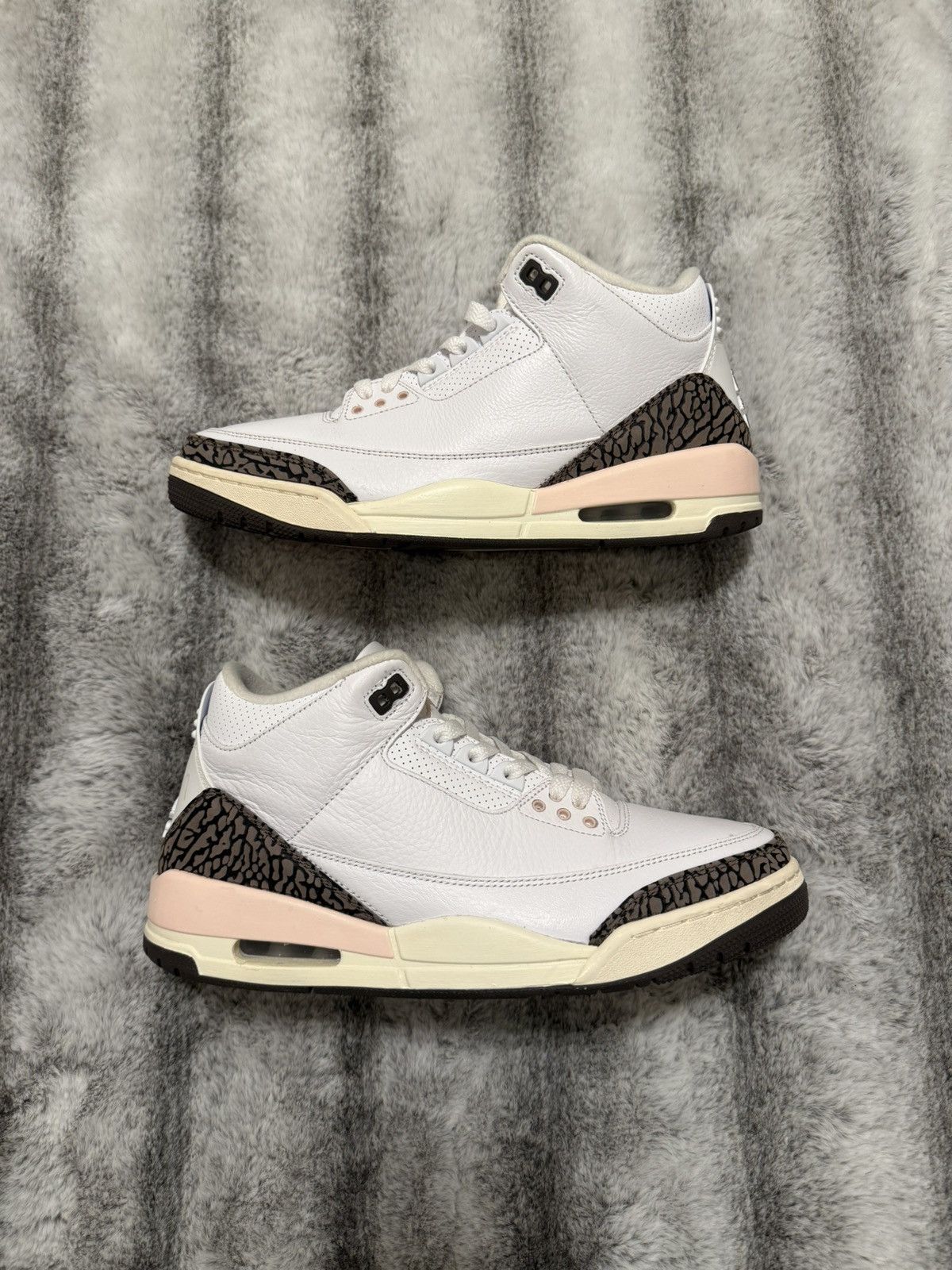 Jordan Brand Air Jordan 3 Retro ‘Neapolitan’ Size US 10 / EU 43 - 1 Thumbnail