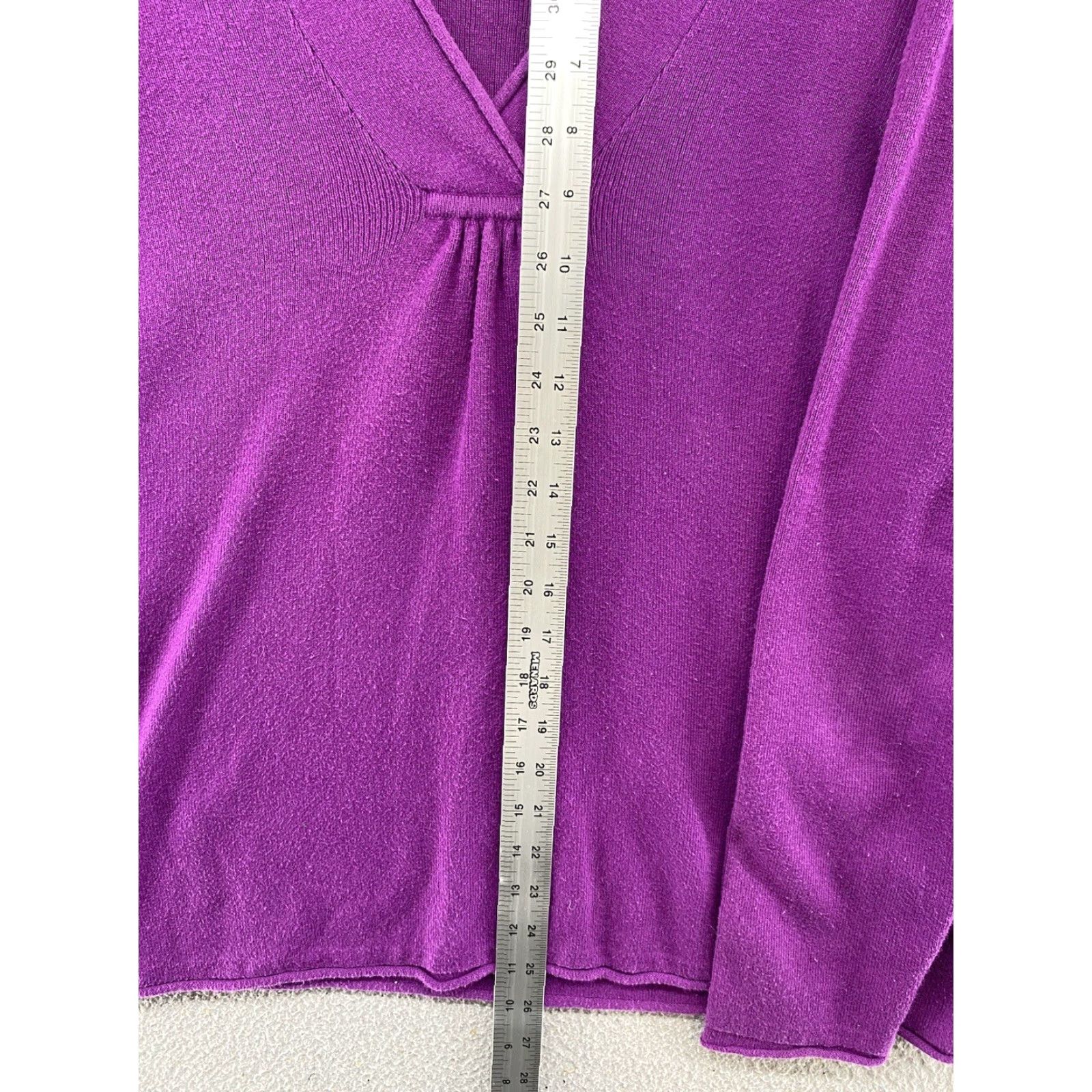 Eddie Bauer Eddie Bauer Cable Knit V Neck Cotton Blend Sweater Women's Purple XL Pullover Knit Wool? No Nylon? (Please ensure accuracy) Size XL / US 12-14 / IT 48-50 - 6 Thumbnail